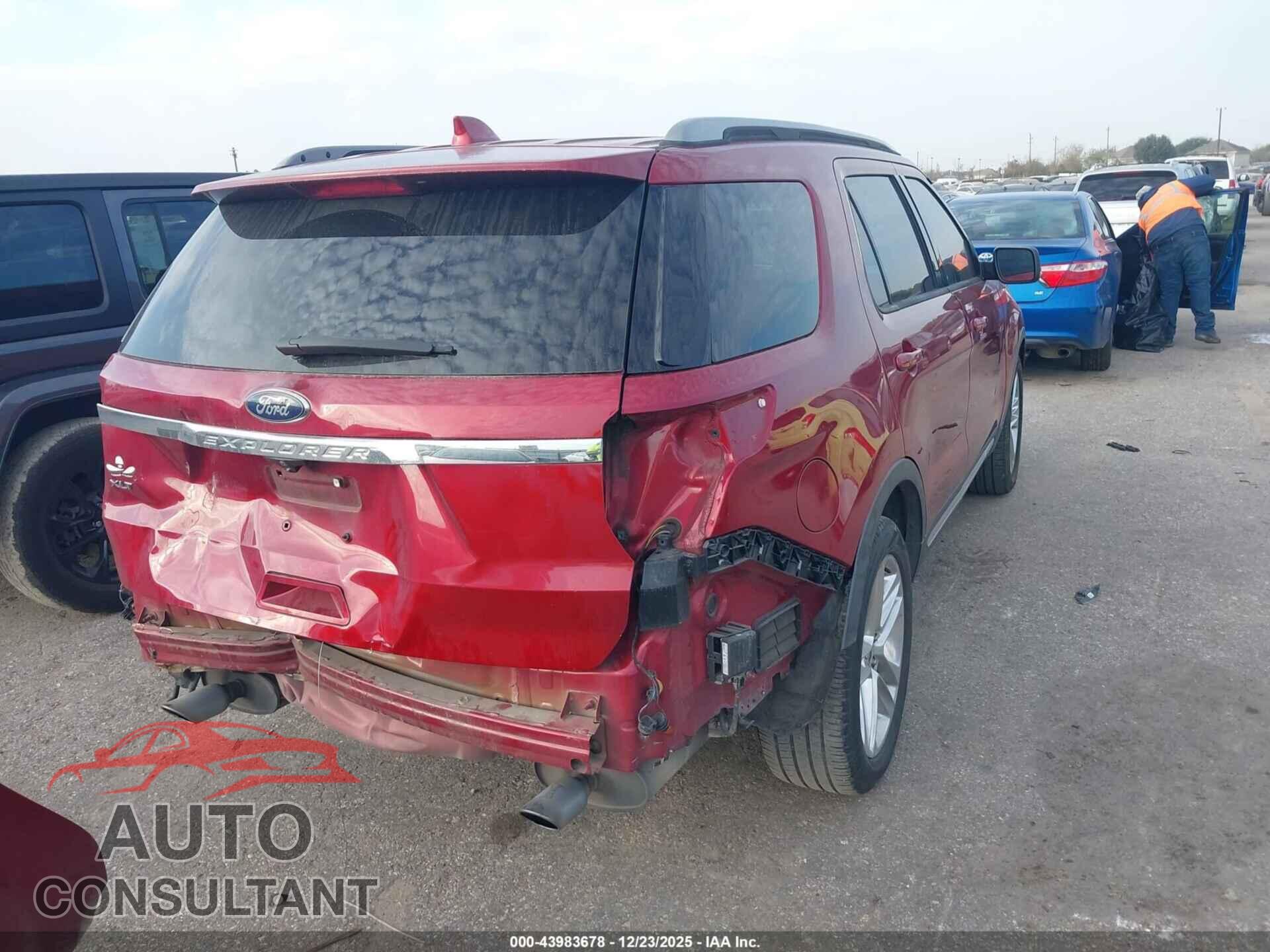 FORD EXPLORER 2017 - 1FM5K7D85HGA33373