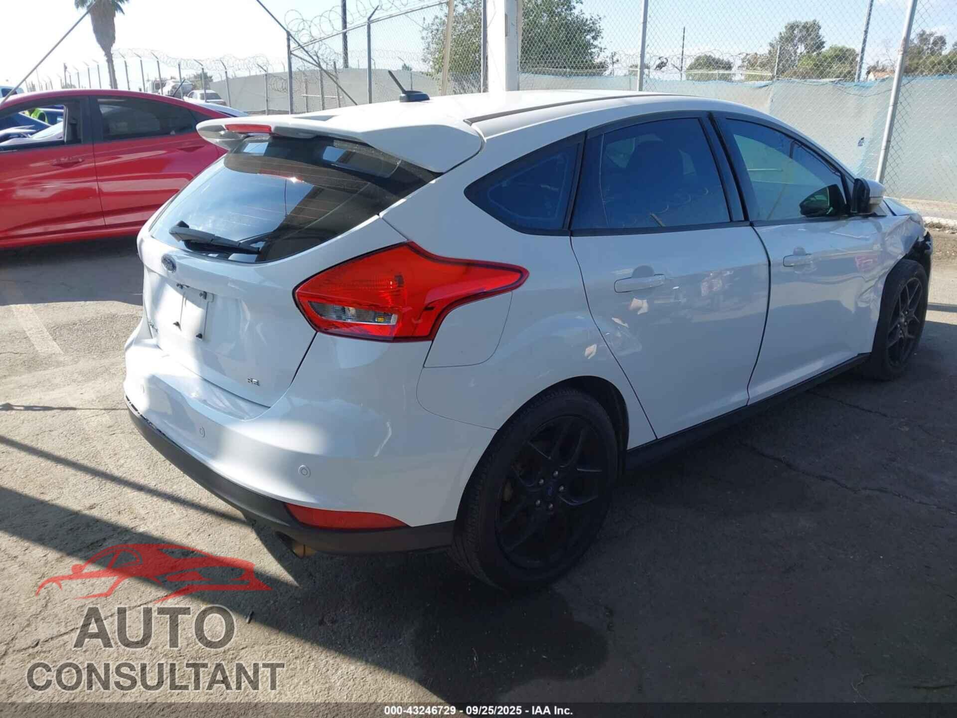 FORD FOCUS 2016 - 1FADP3K23GL319422