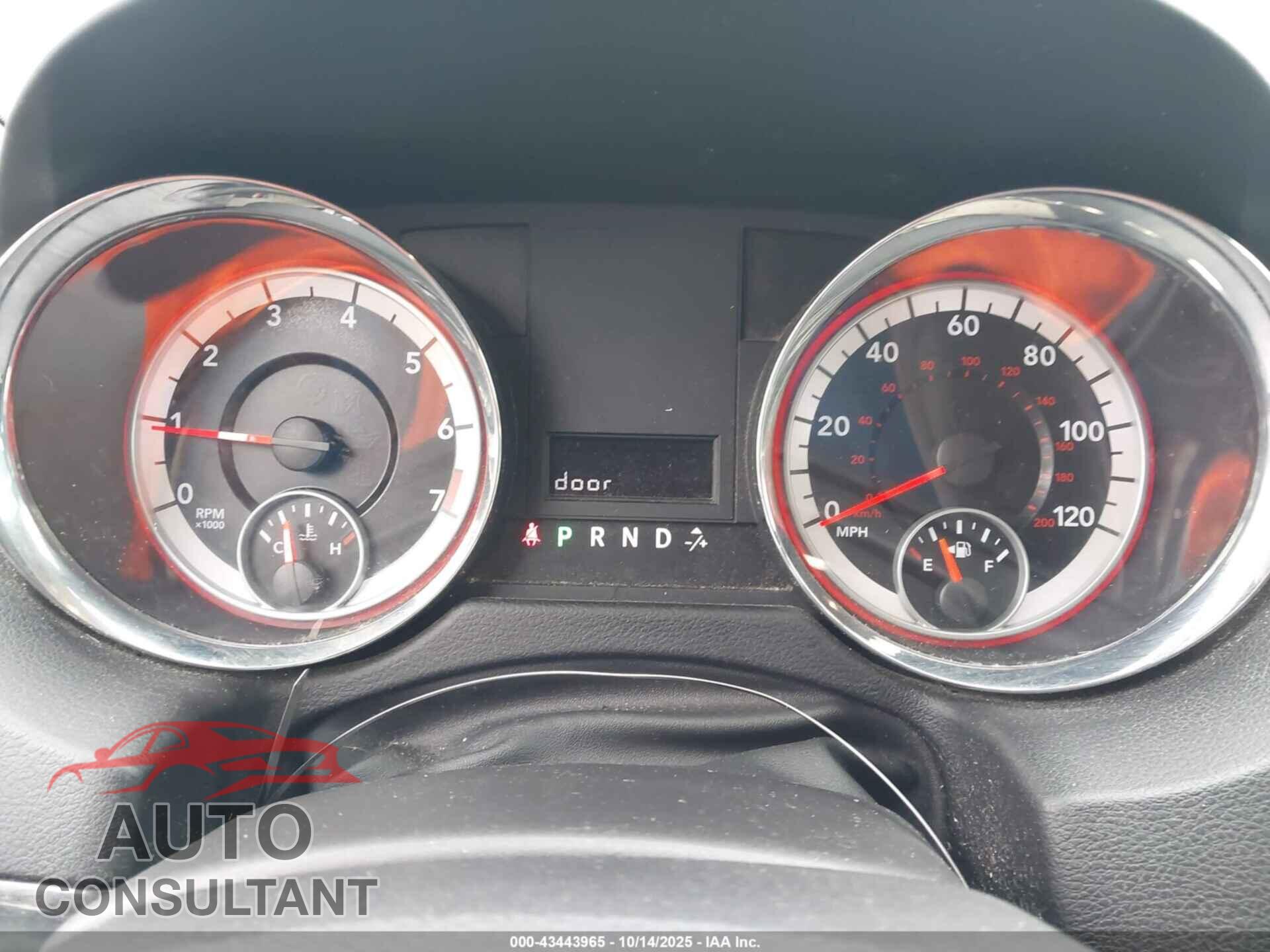 DODGE GRAND CARAVAN 2011 - 2D4RN3DG1BR674591
