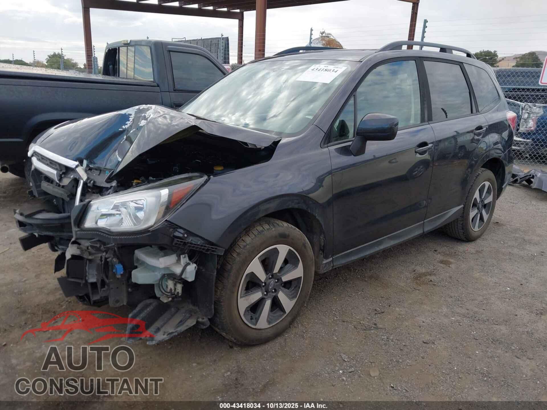 SUBARU FORESTER 2018 - JF2SJAEC0JH435460