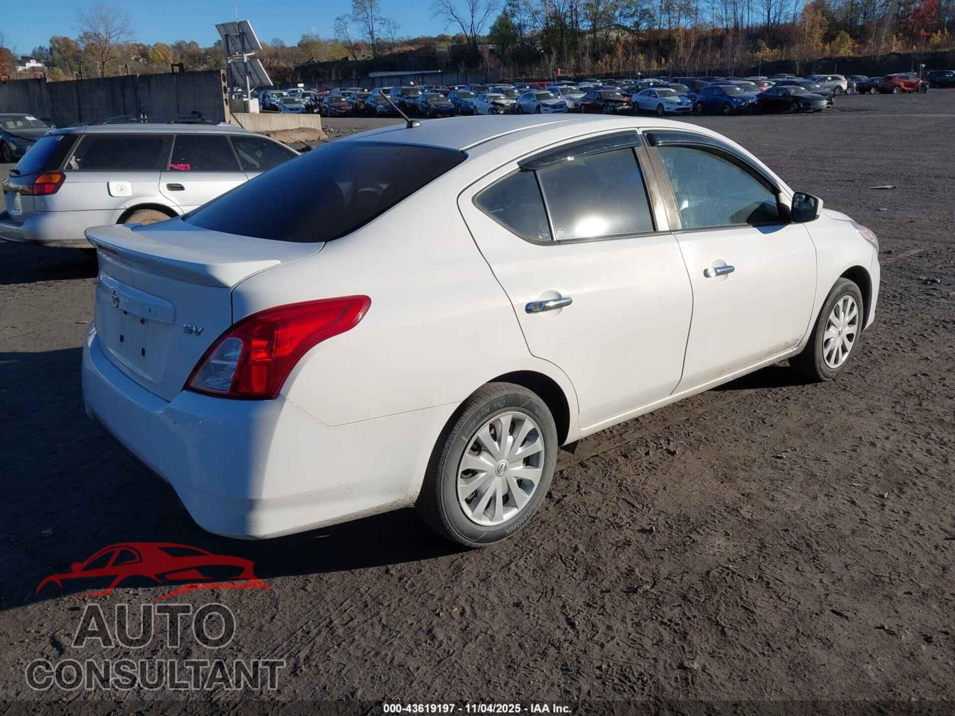 NISSAN VERSA 2017 - 3N1CN7AP3HL804894