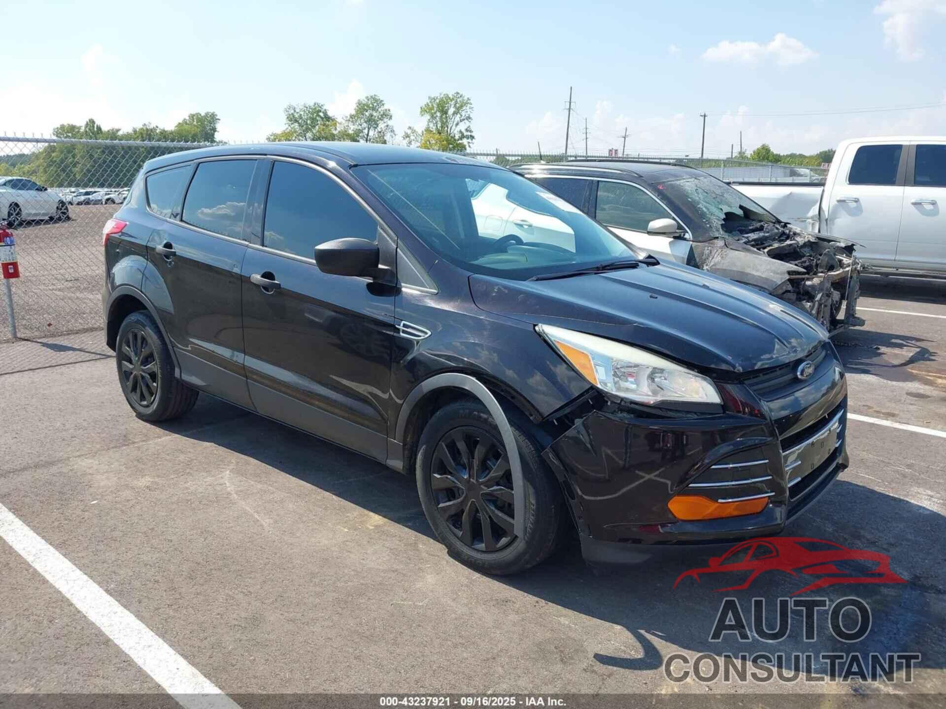 FORD ESCAPE 2013 - 1FMCU0F74DUD57147