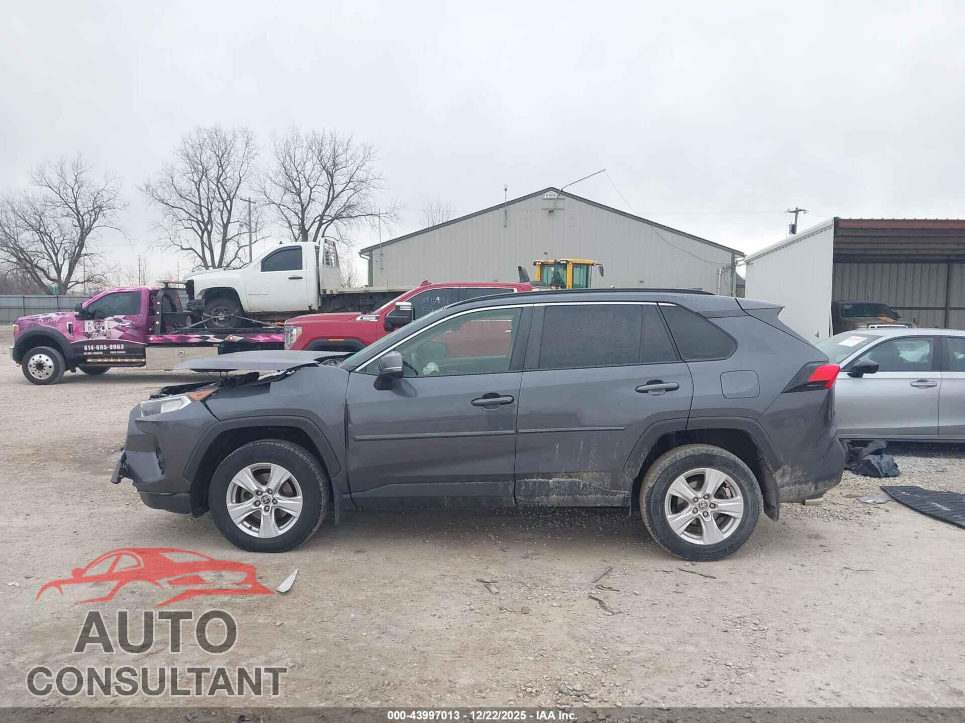 TOYOTA RAV4 2020 - JTMP1RFVXLD050145