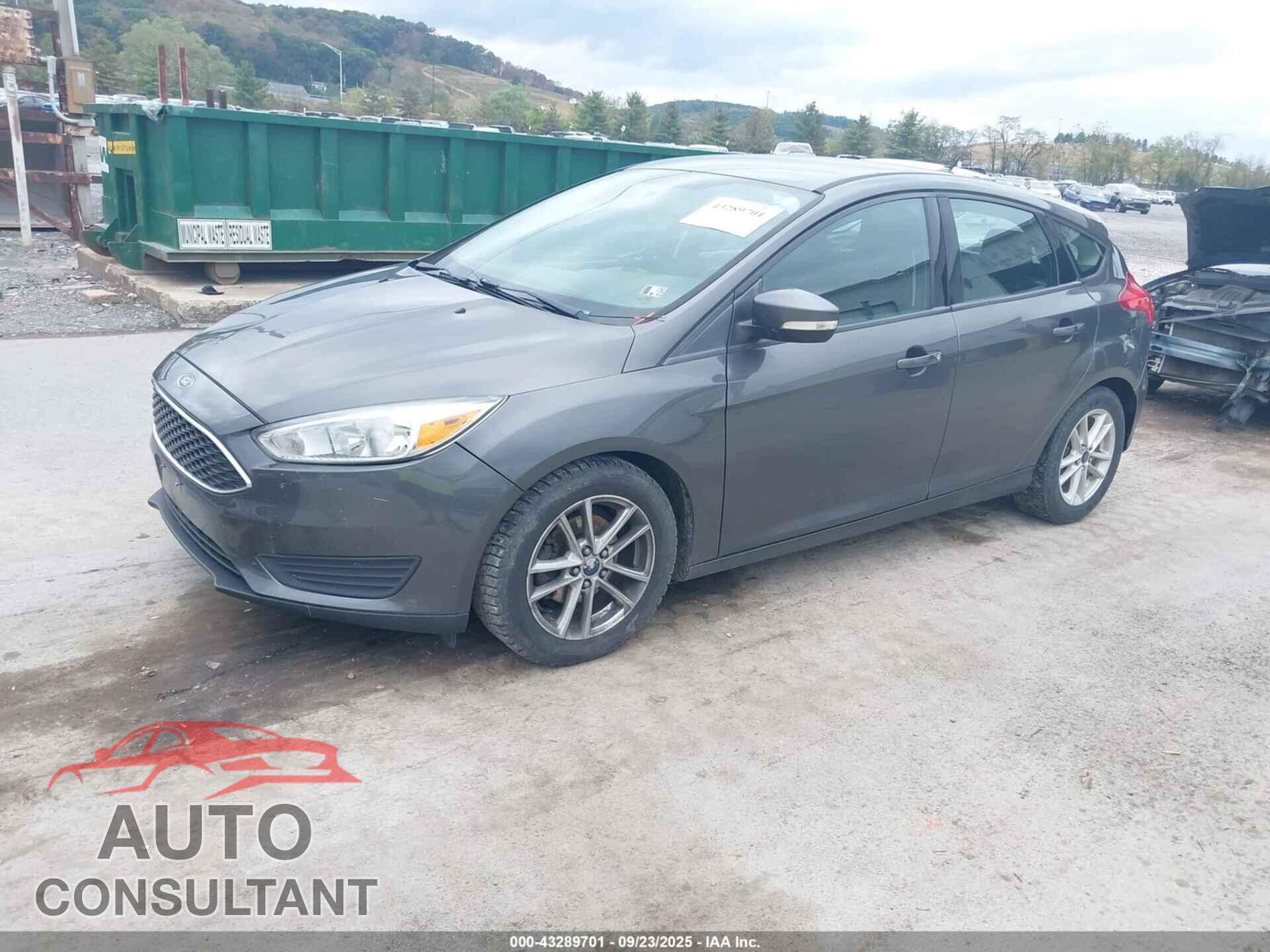 FORD FOCUS 2015 - 1FADP3K22FL301461
