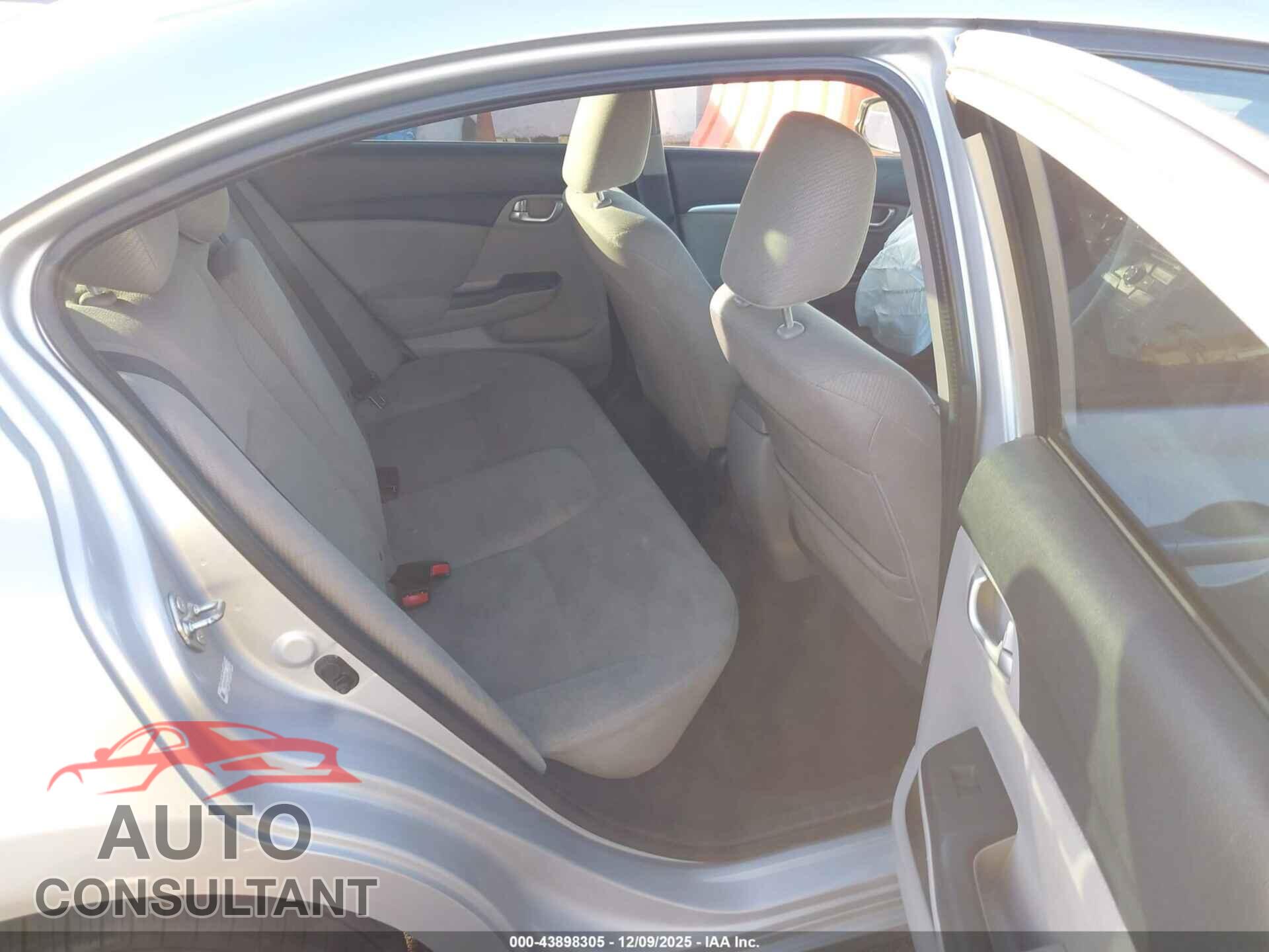 HONDA CIVIC 2013 - 2HGFB2F81DH511457