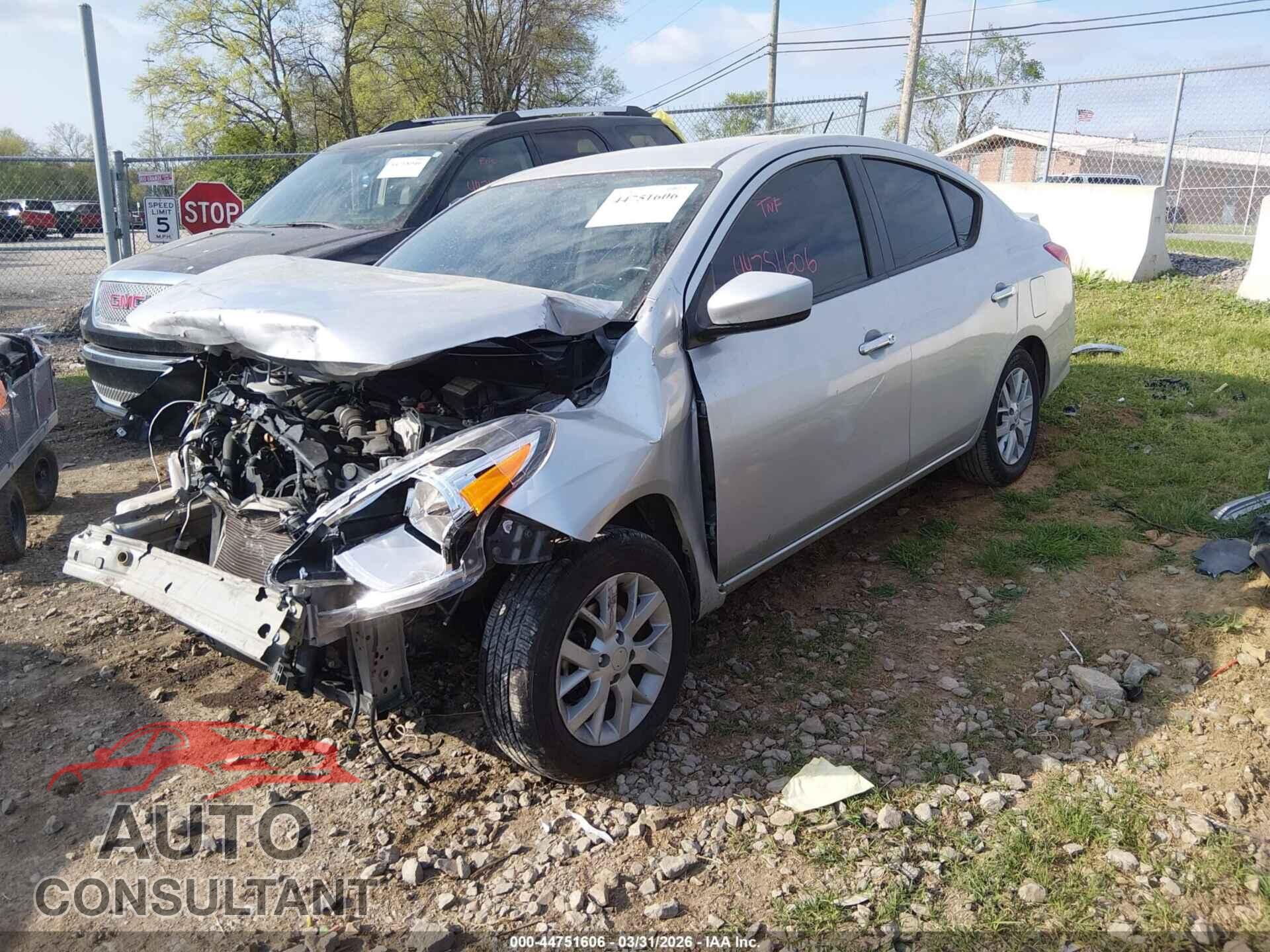 NISSAN VERSA 2019 - 3N1CN7AP3KL828877