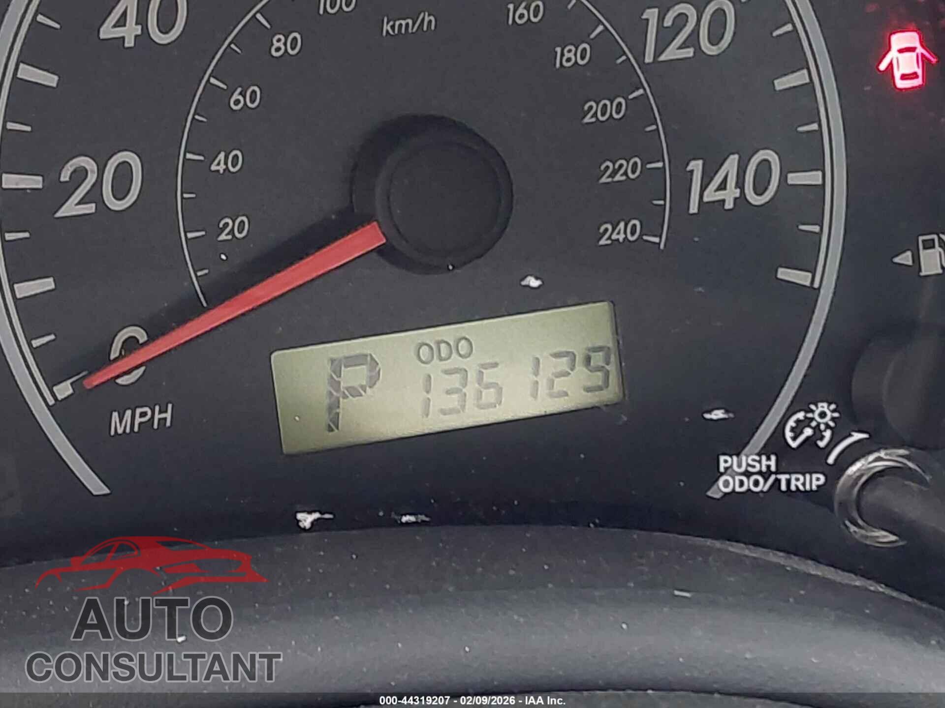 TOYOTA COROLLA 2011 - 2T1BU4EEXBC717491
