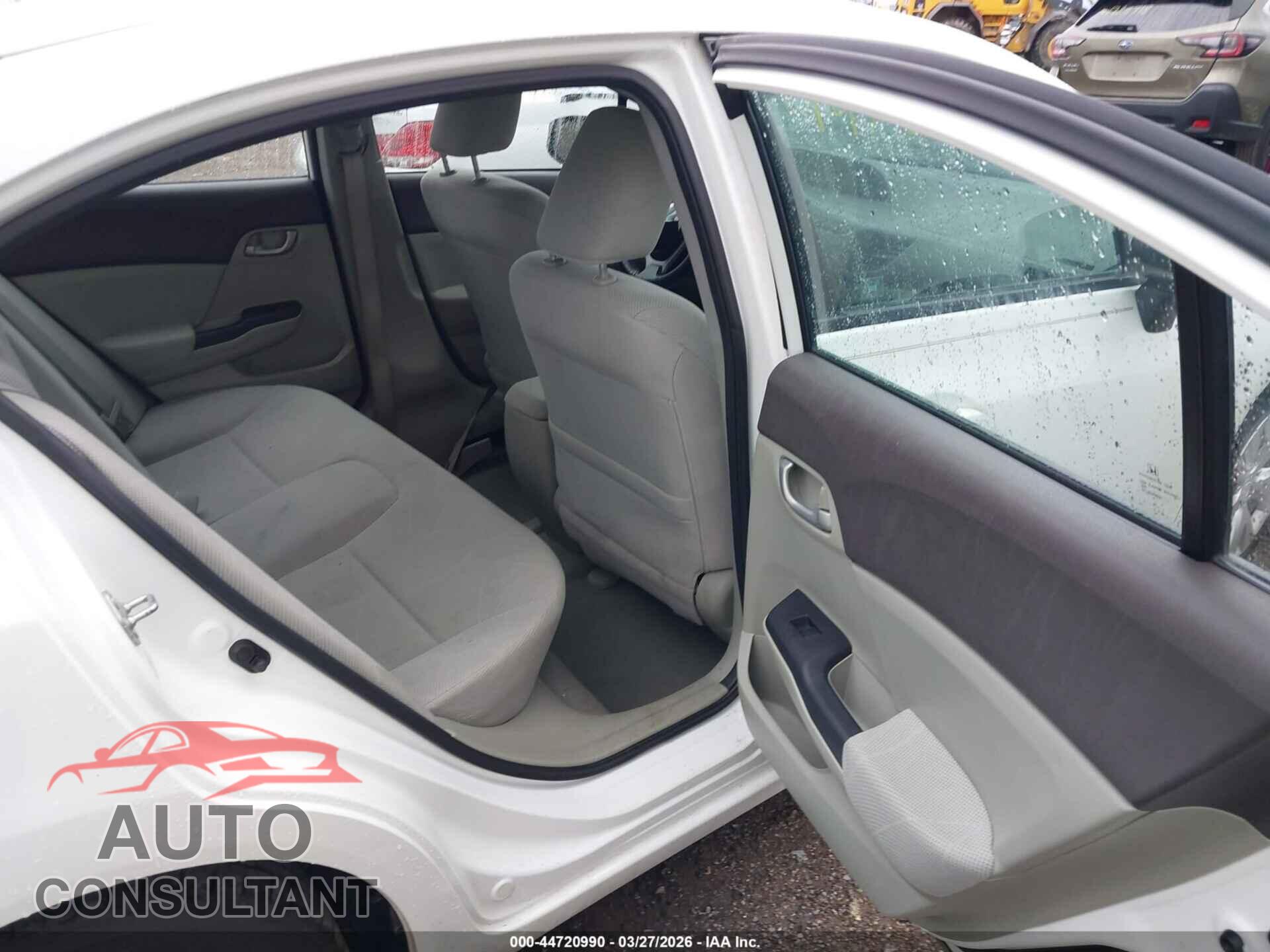 HONDA CIVIC 2012 - 19XFB2F50CE330204