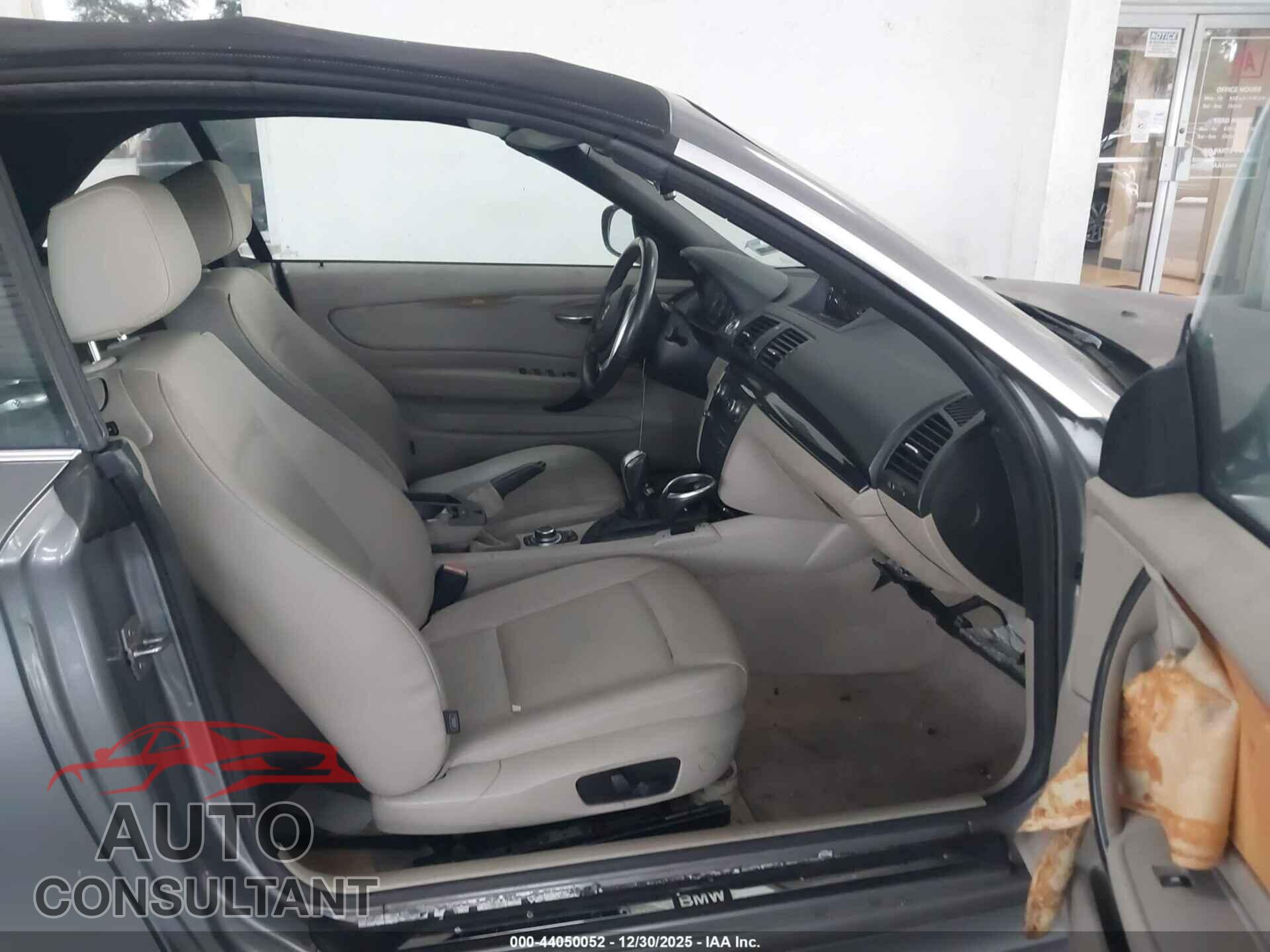 BMW 128I 2013 - WBAUL7C50DVU09856