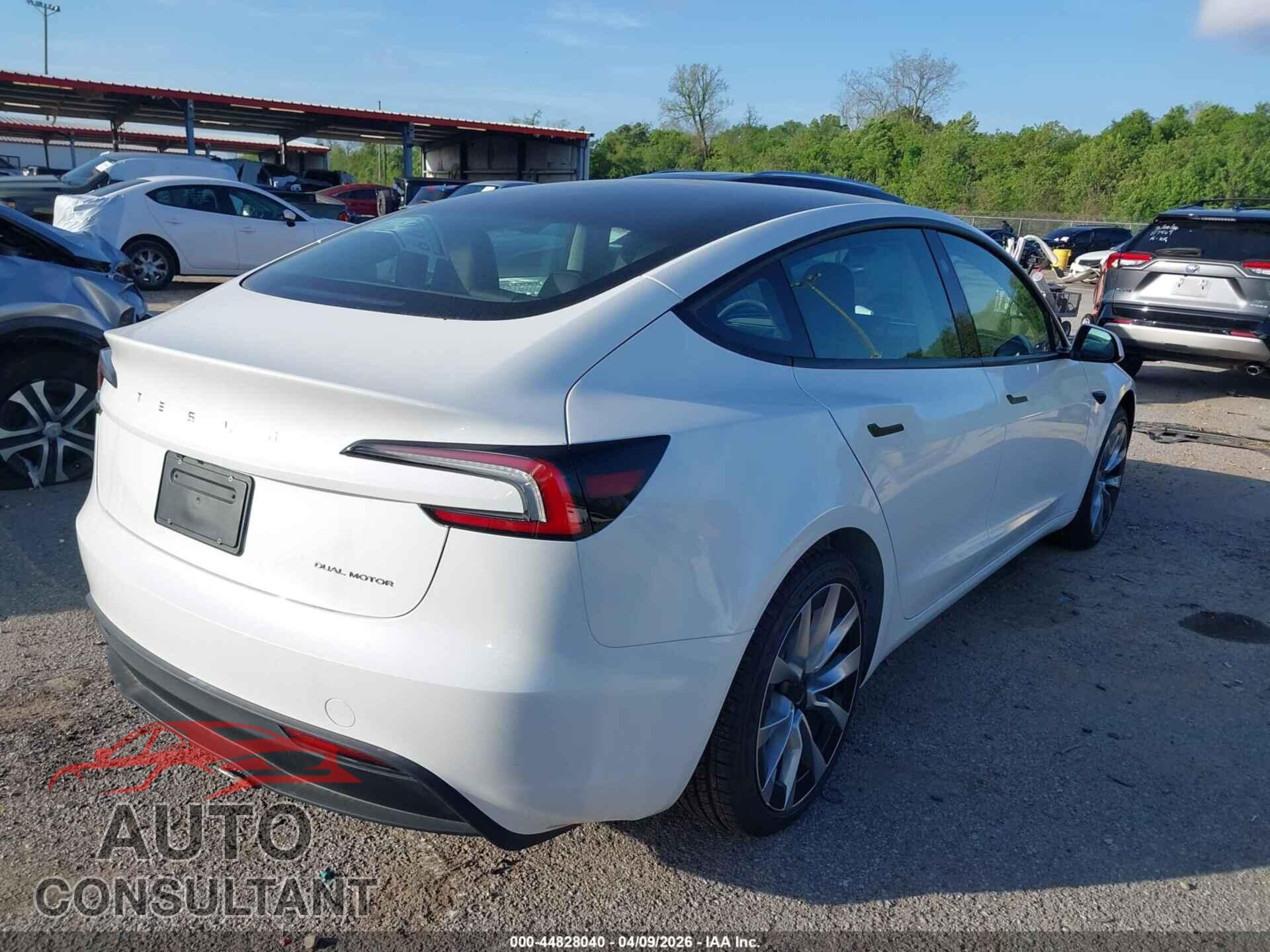 TESLA MODEL 3 2025 - 5YJ3E1EA3SF034444