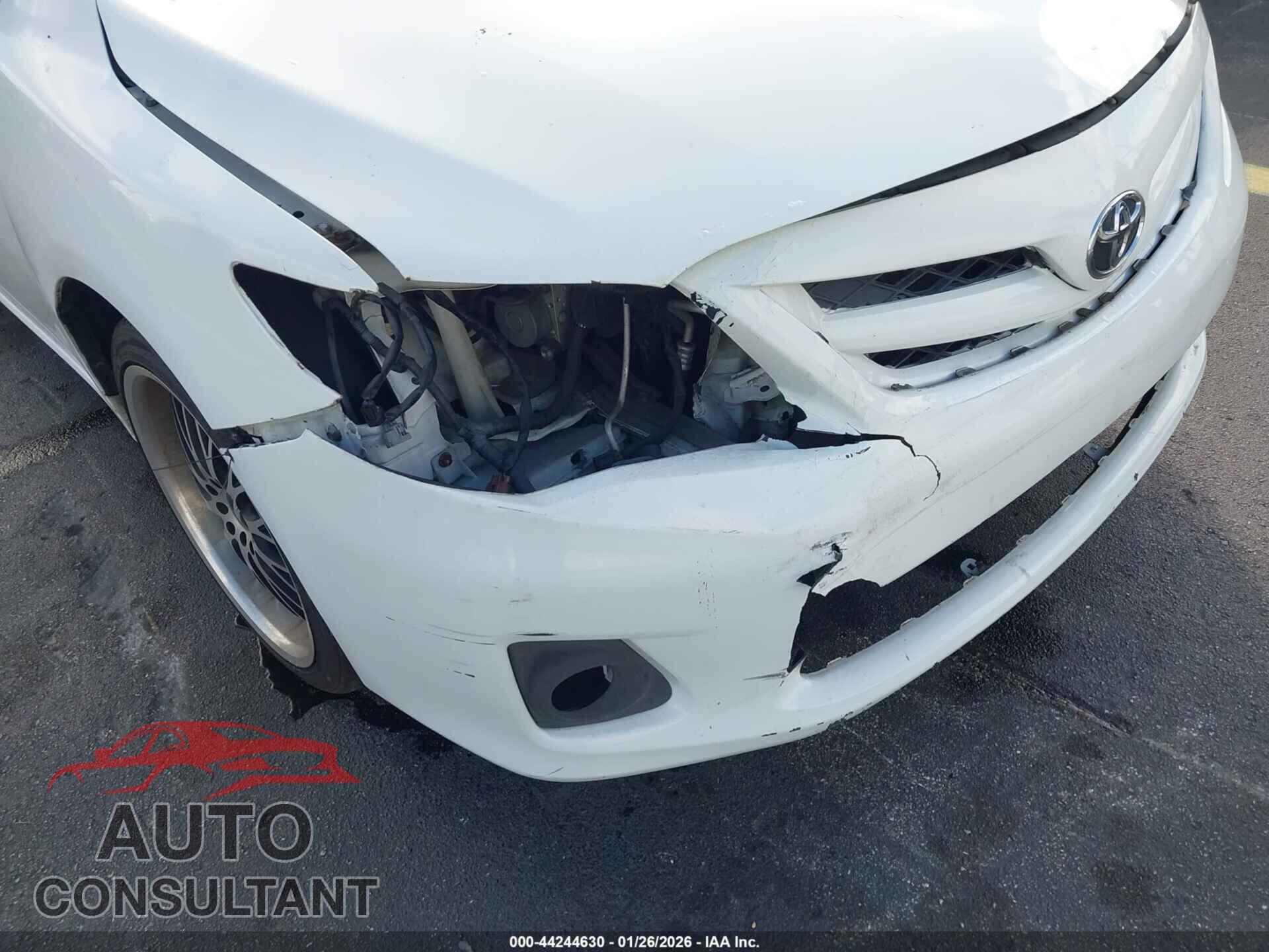 TOYOTA COROLLA 2013 - 2T1BU4EE3DC950728