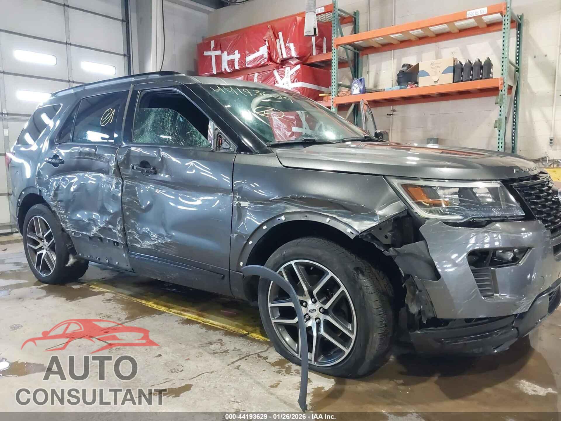 FORD EXPLORER 2018 - 1FM5K8GT2JGB29358