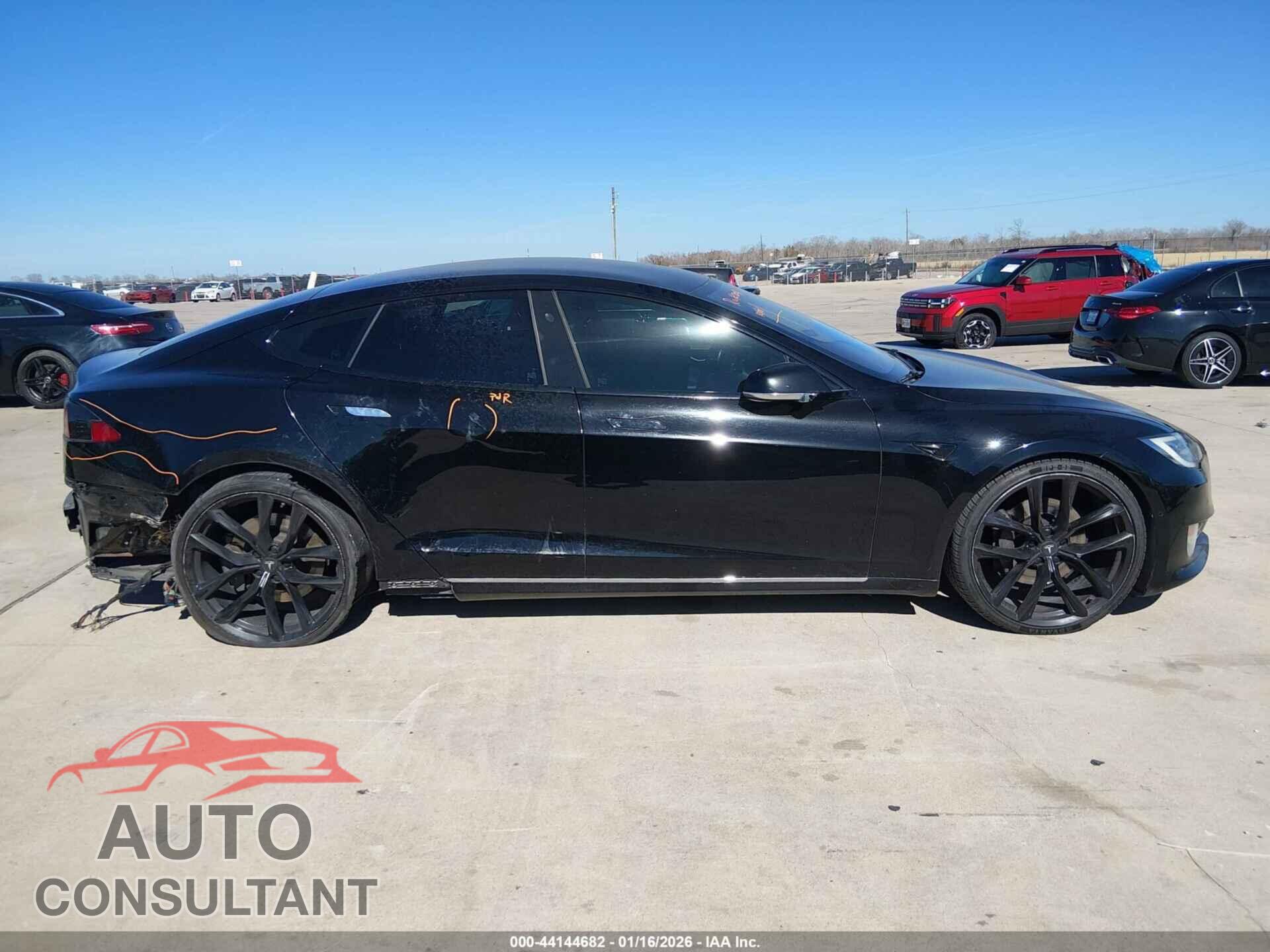 TESLA MODEL S 2018 - 5YJSA1E27JF280878