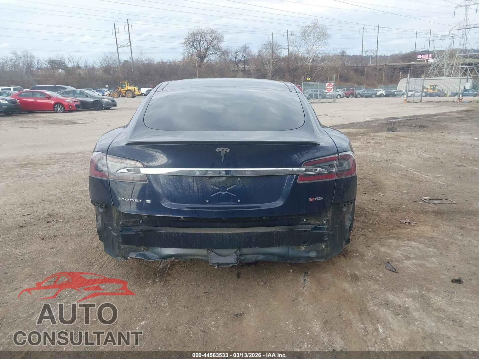 TESLA MODEL S 2013 - 5YJSA1CP8DFP11649