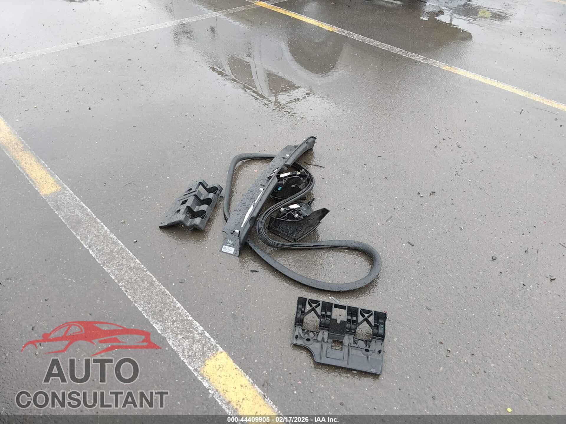 TESLA MODEL 3 2017 - 5YJ3E1EA5HF000708