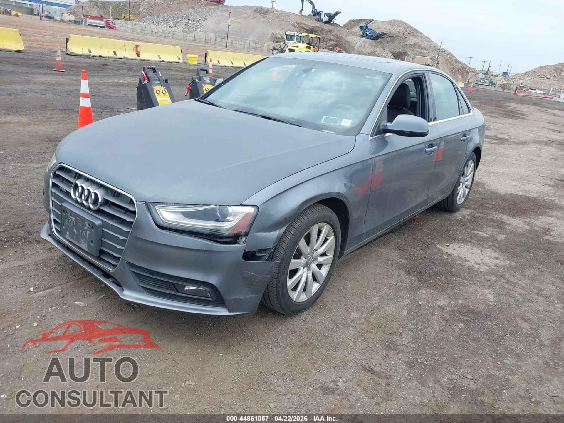 AUDI A4 2013 - WAUBFAFL5DN016327