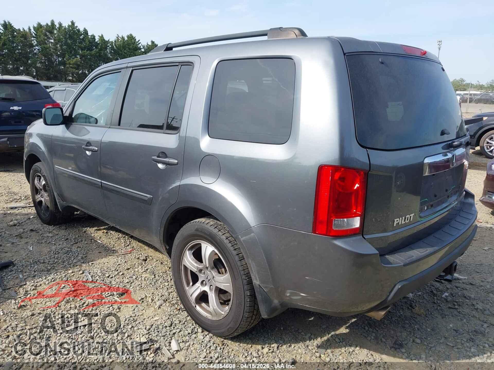 HONDA PILOT 2011 - 5FNYF4H60BB029875
