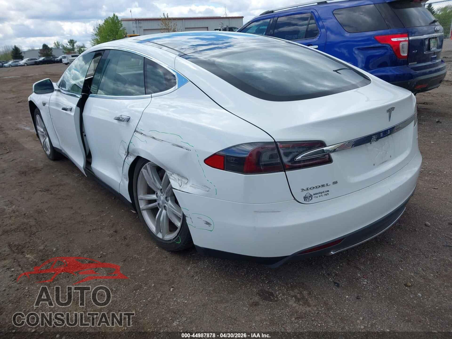 TESLA MODEL S 2014 - 5YJSA1H15EFP49393