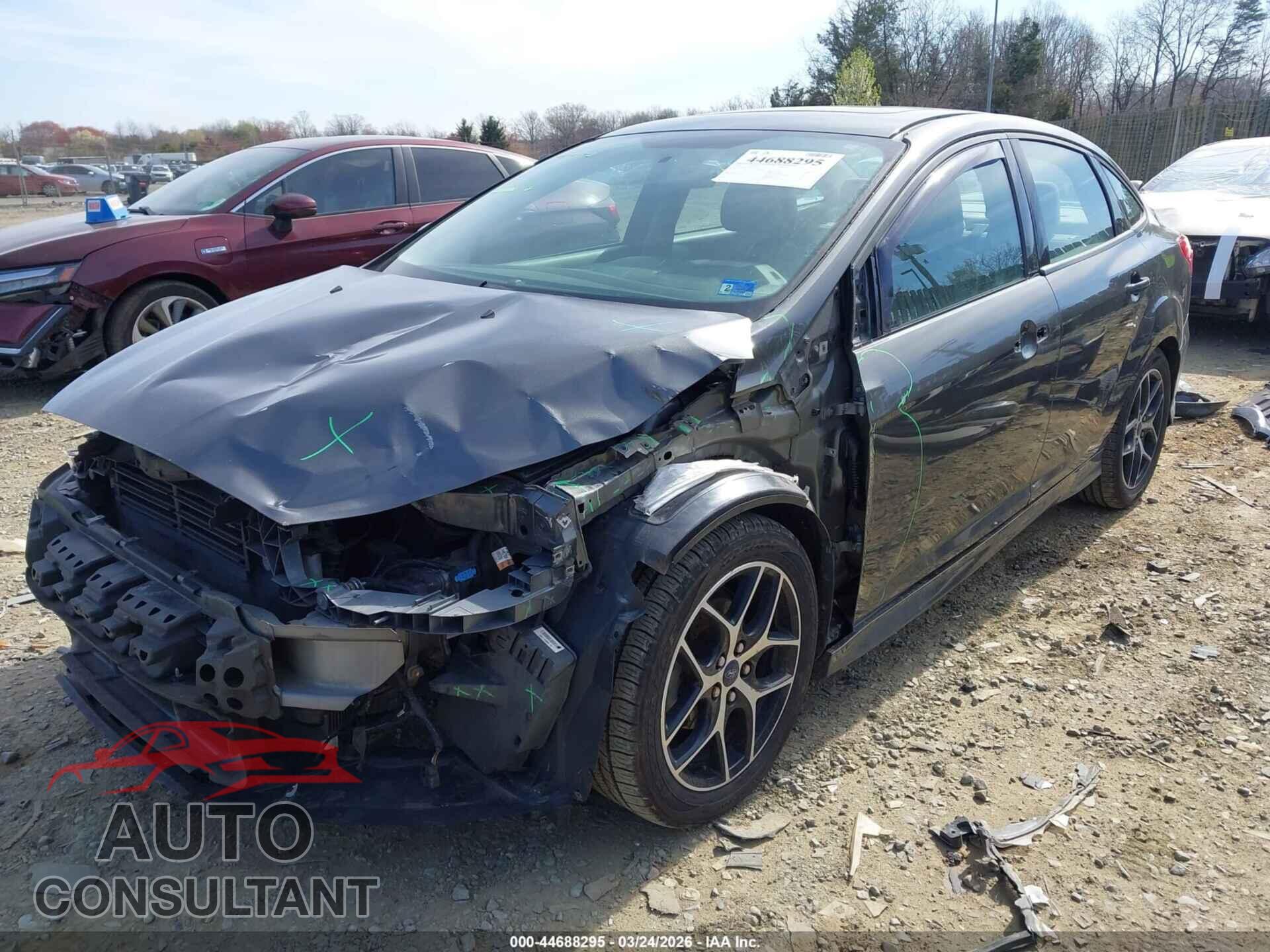 FORD FOCUS 2015 - 1FADP3F20FL366299