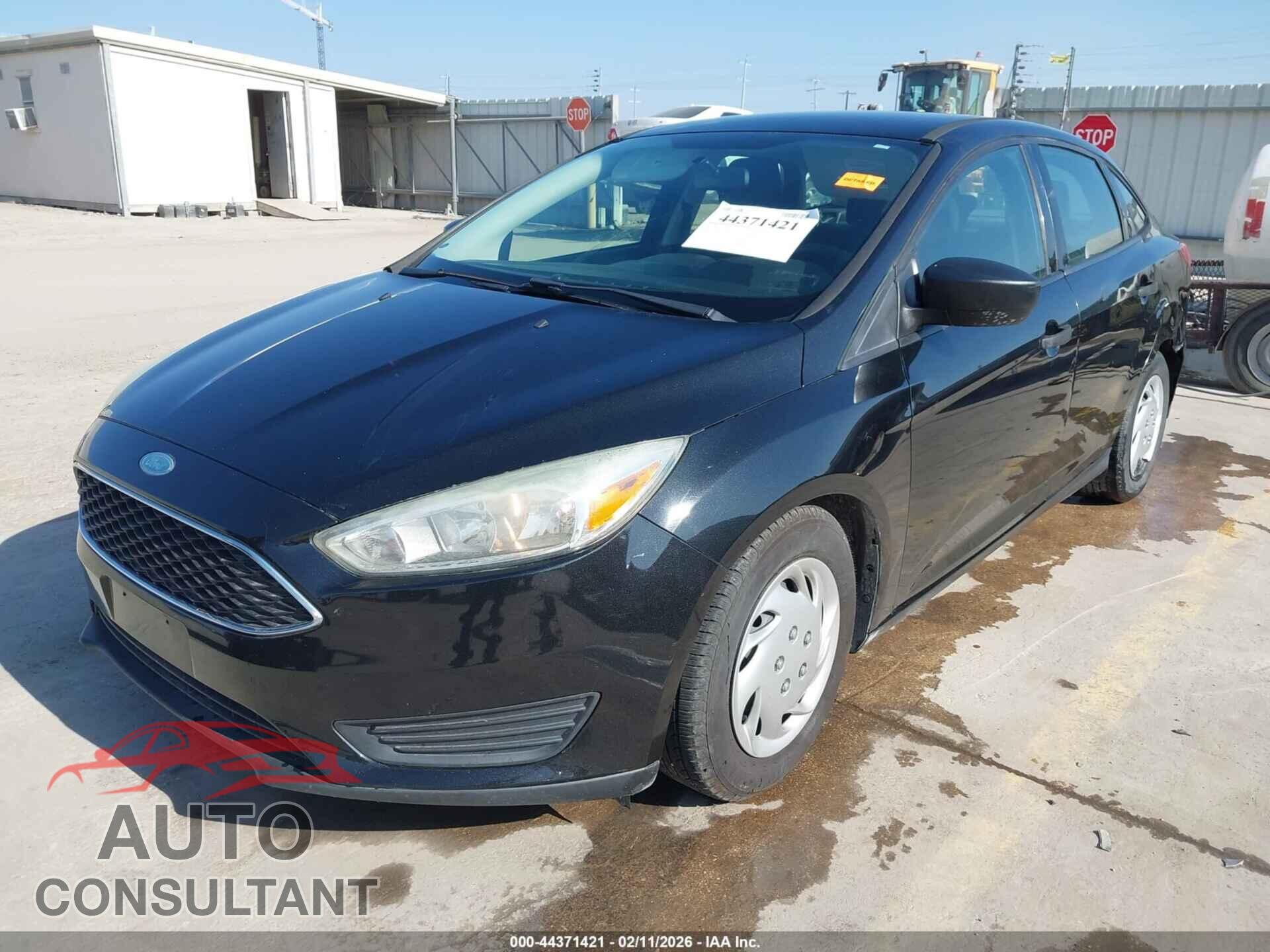 FORD FOCUS 2015 - 1FADP3E26FL363439