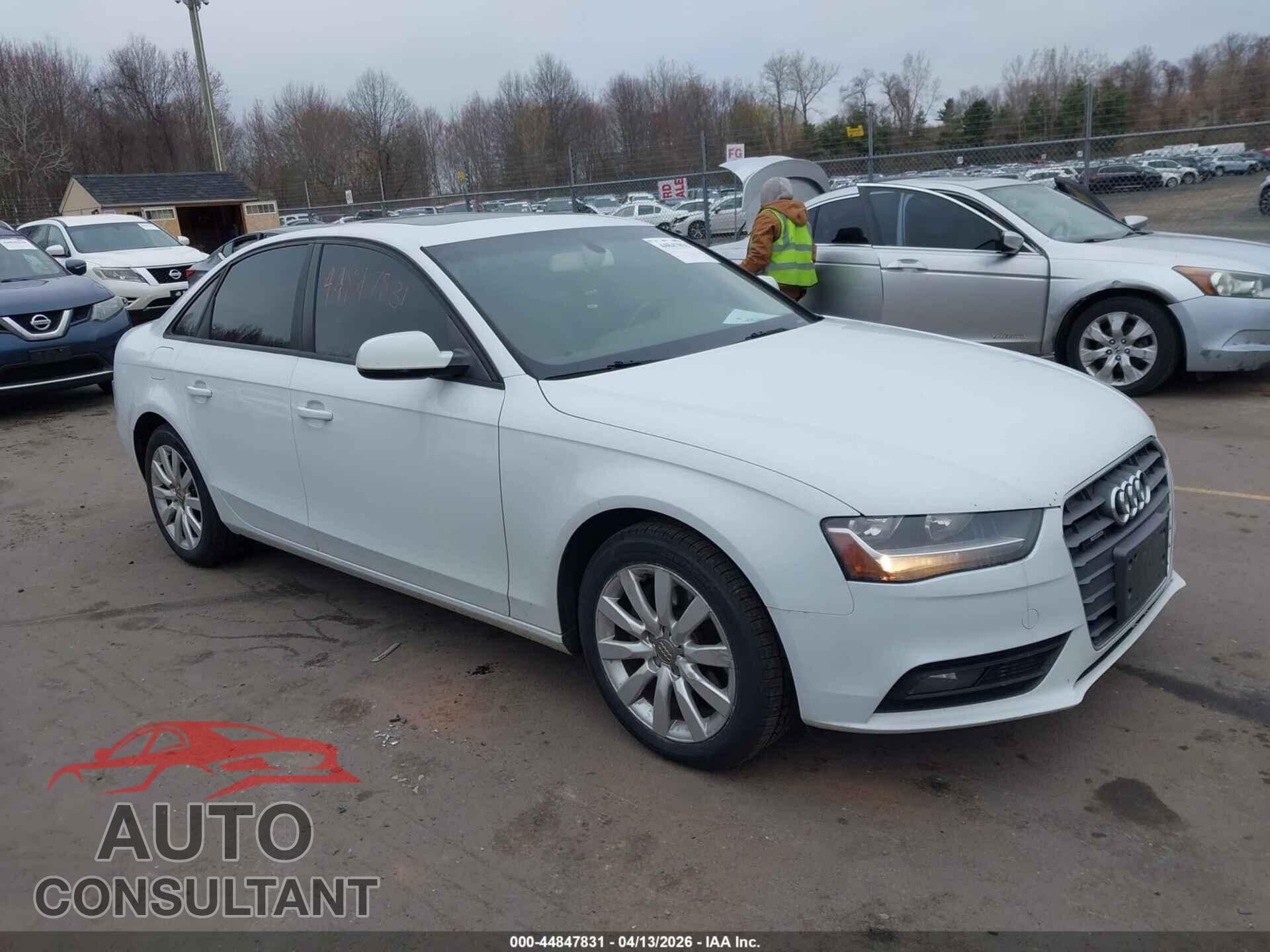 AUDI A4 2013 - WAUBFAFL7DN008388