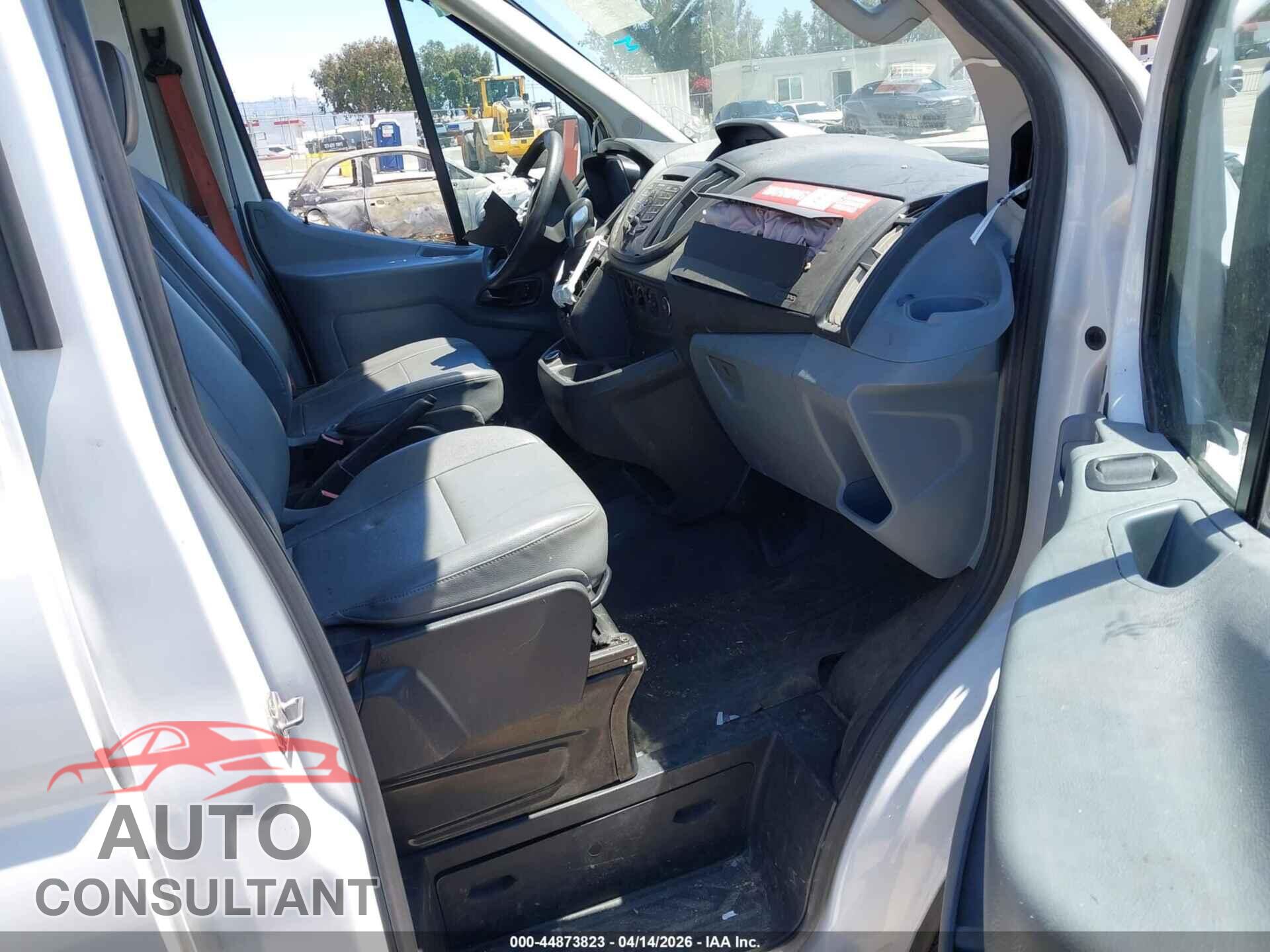 FORD TRANSIT-150 2019 - 1FTYE2CM1KKB49183