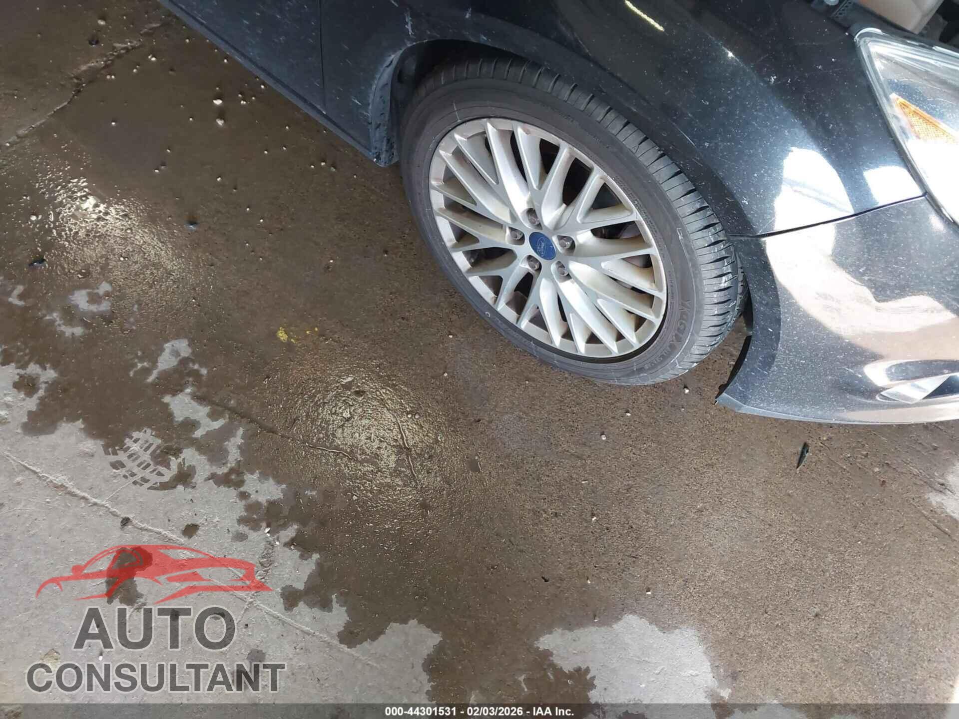 FORD FOCUS 2012 - 1FAHP3M22CL362349