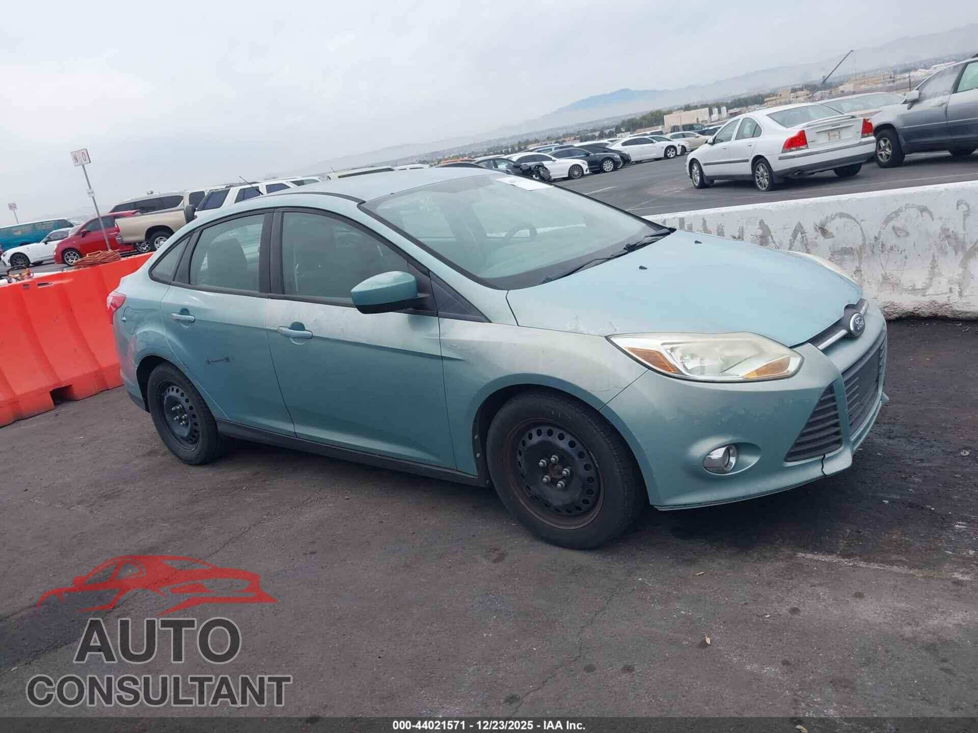 FORD FOCUS 2012 - 1FAHP3F24CL249788