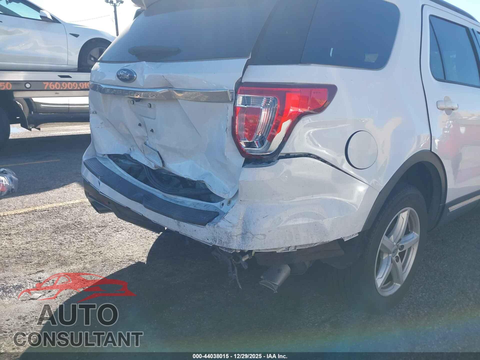 FORD EXPLORER 2018 - 1FM5K7D85JGB44236