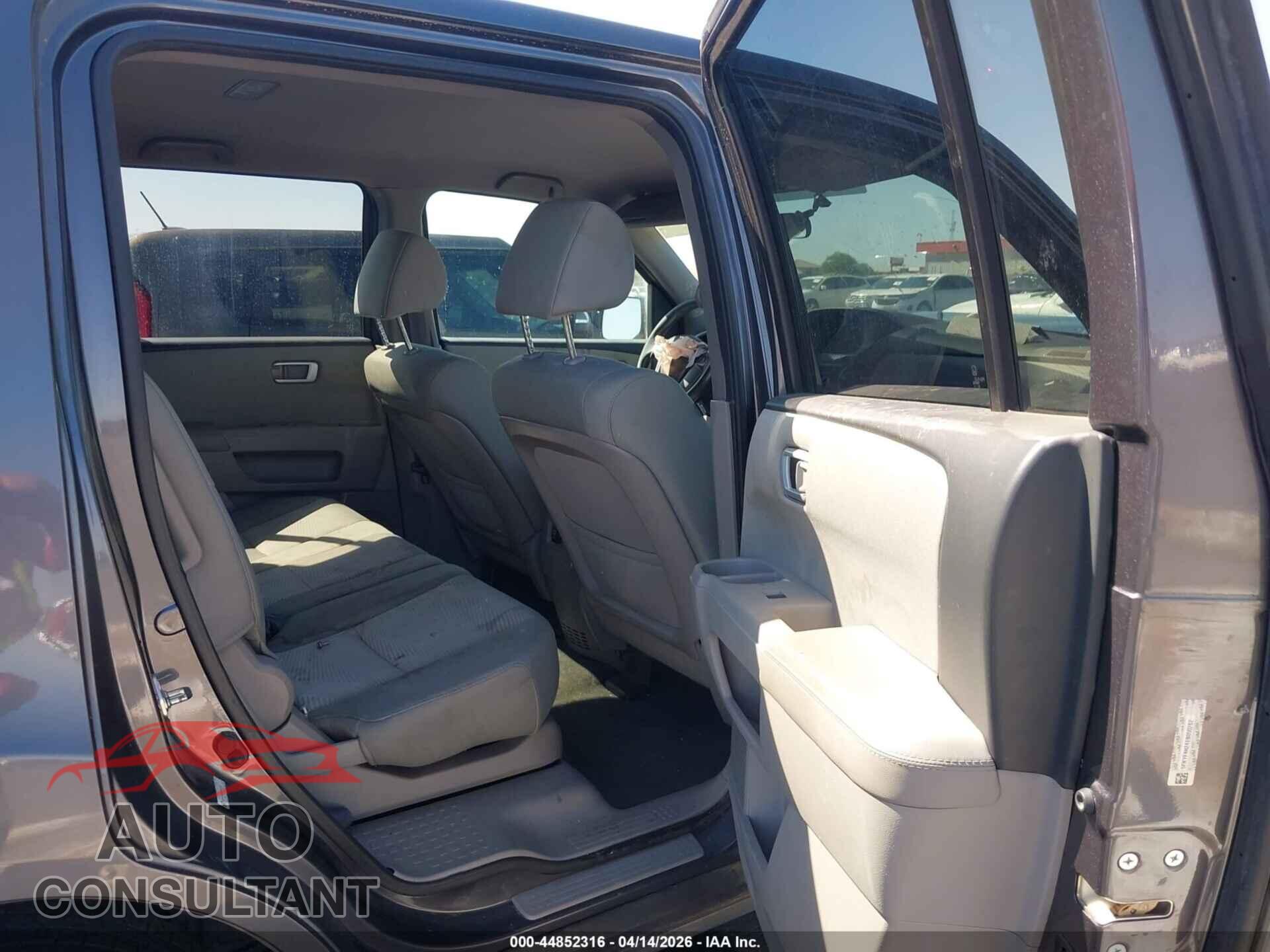 HONDA PILOT 2014 - 5FNYF4H24EB050262