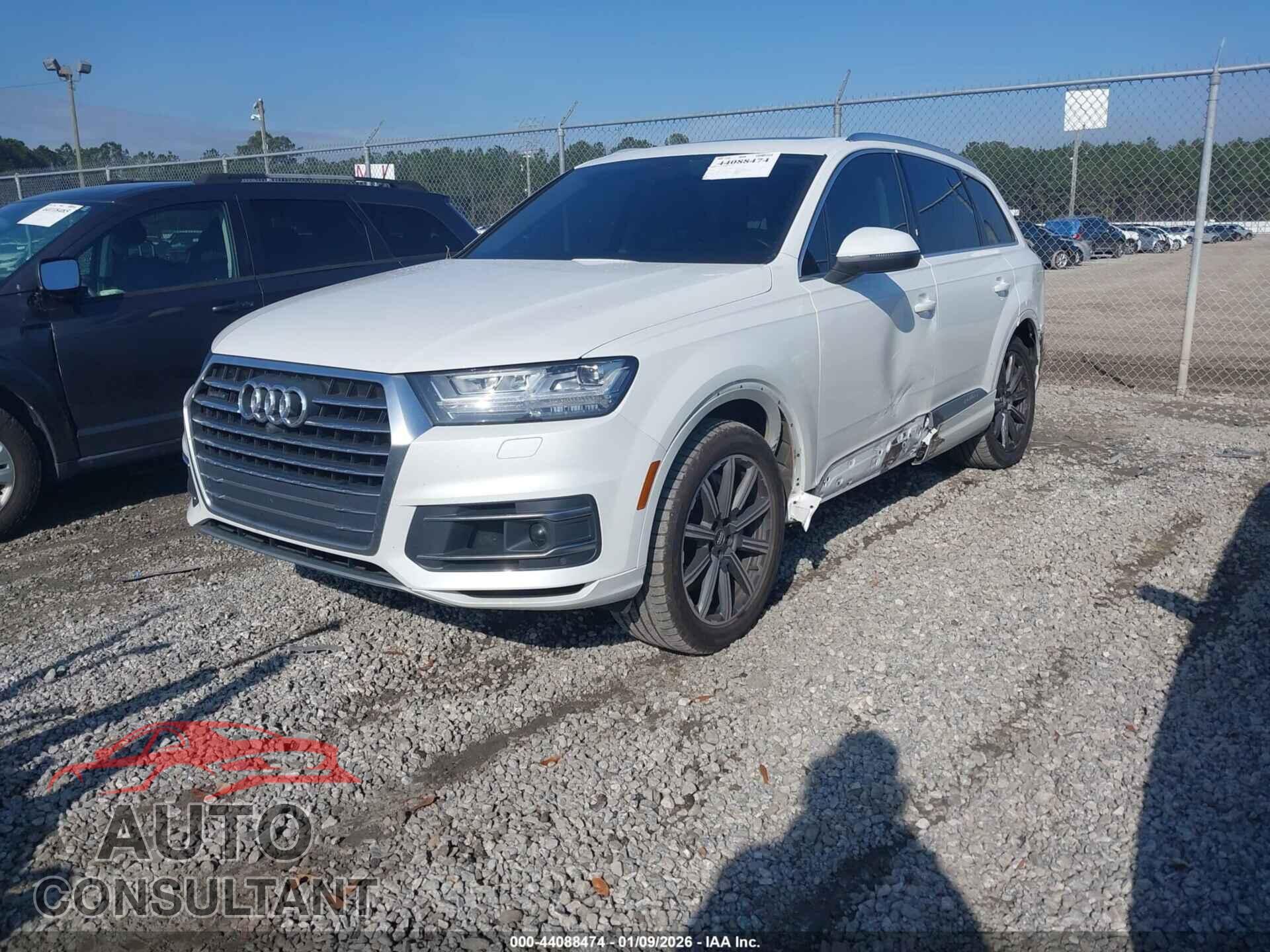 AUDI Q7 2017 - WA1VAAF72HD026076