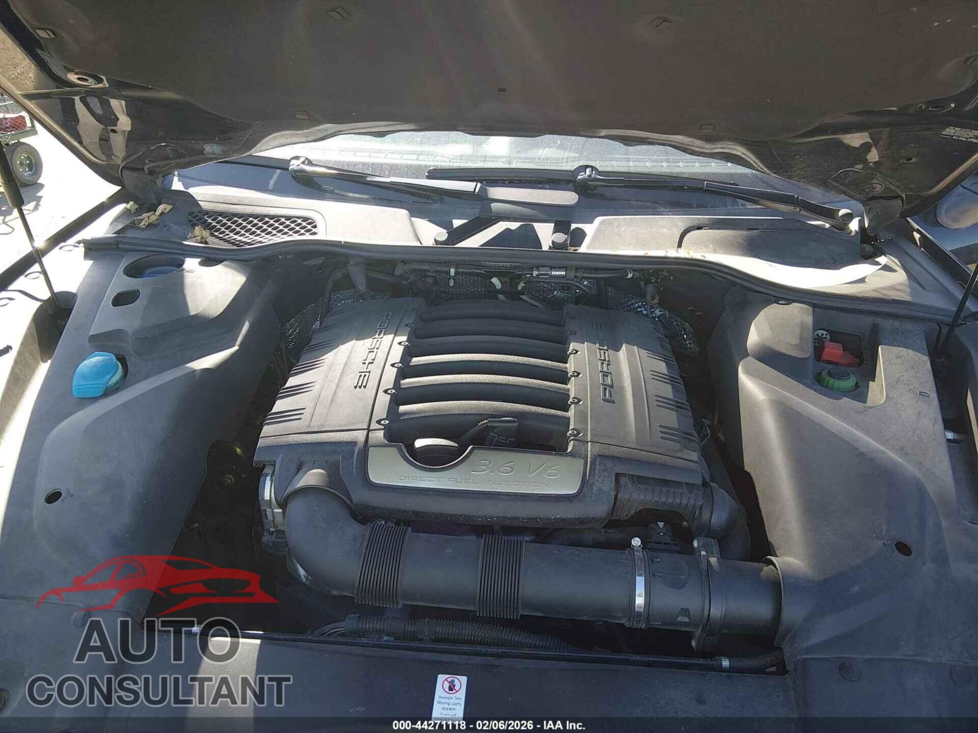 PORSCHE CAYENNE 2017 - WP1AA2A24HKA88045