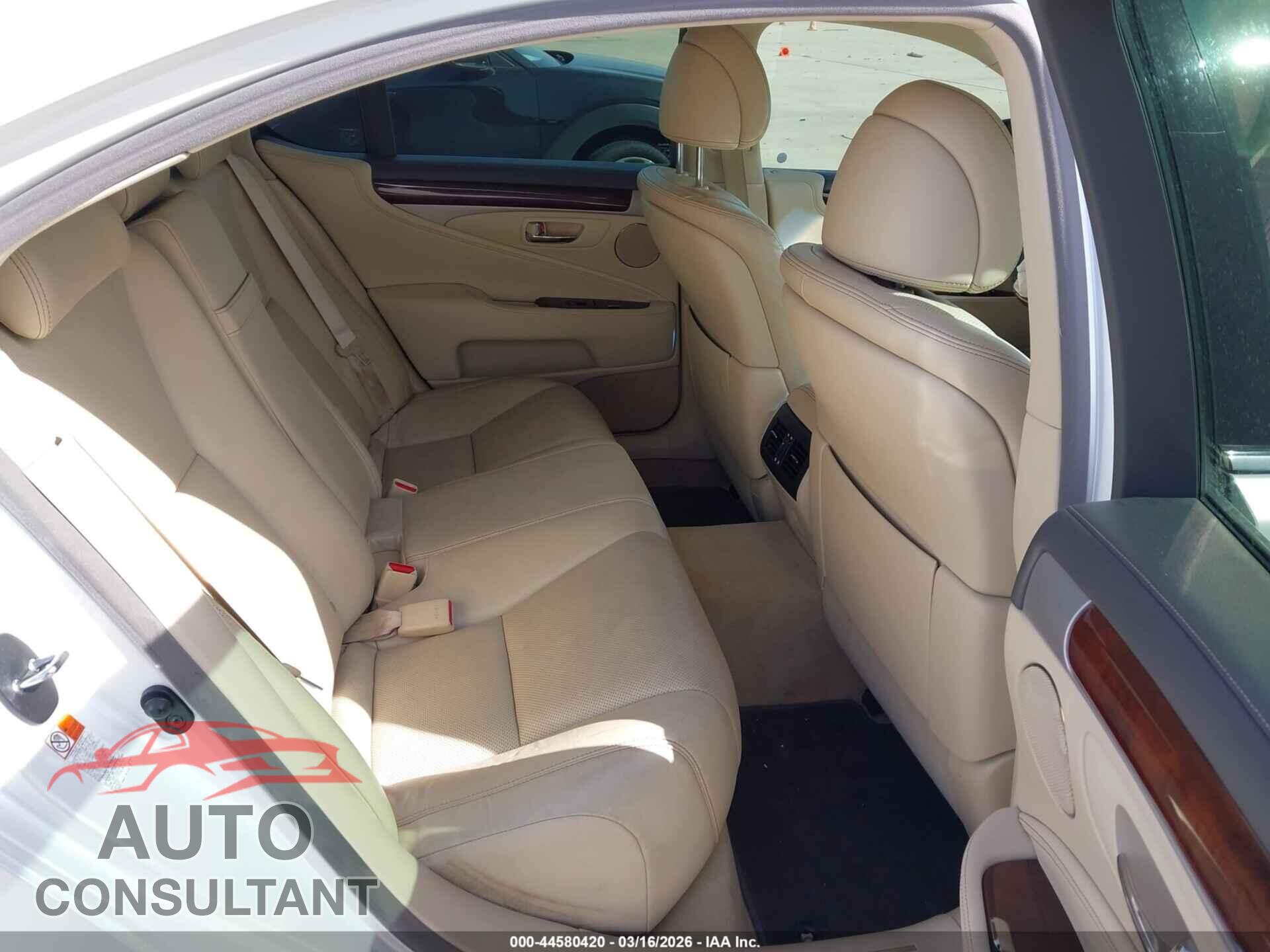 LEXUS LS 460 2016 - JTHBL5EF4G5139702