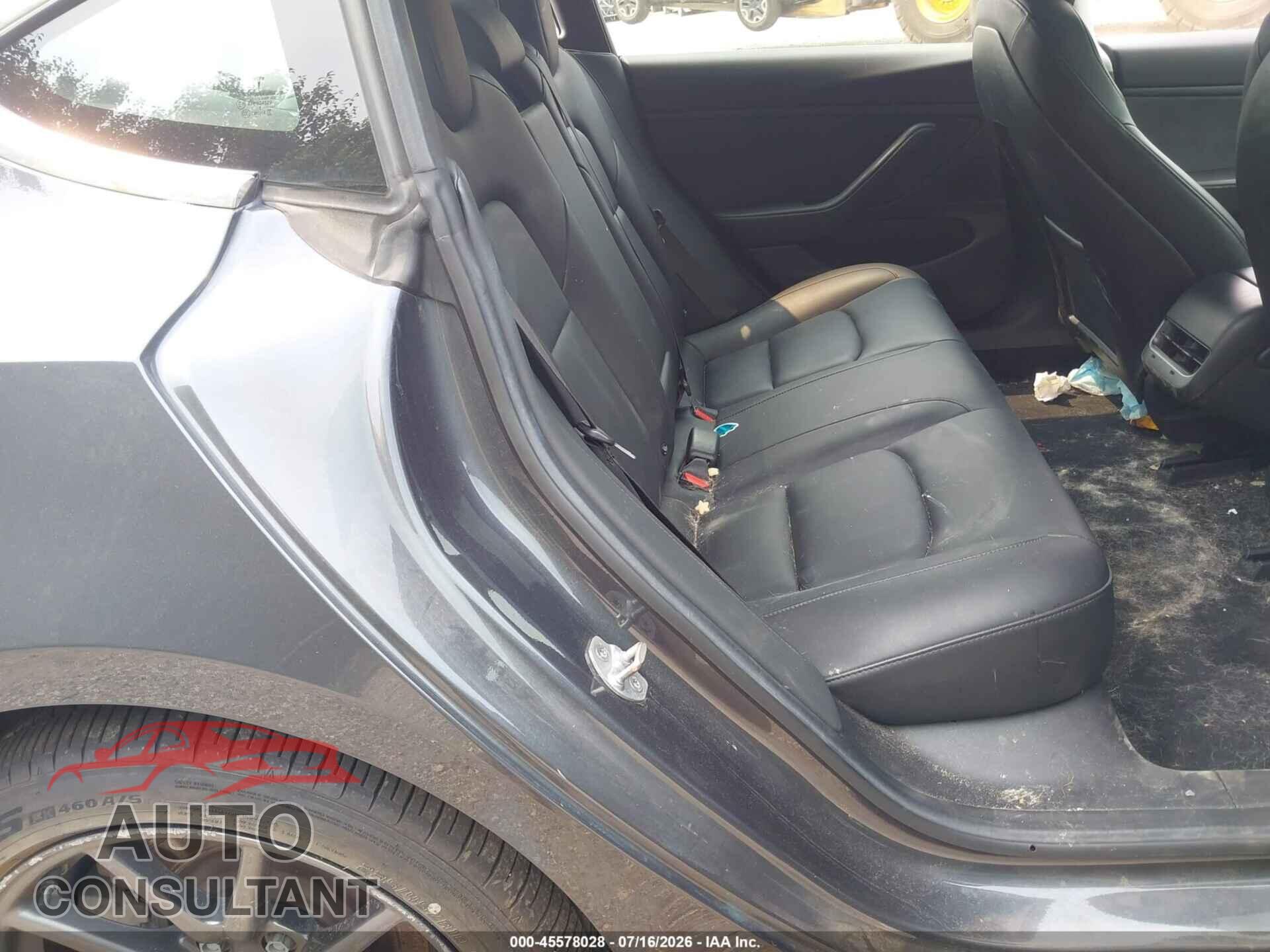 TESLA MODEL 3 2018 - 5YJ3E1EB2JF093170