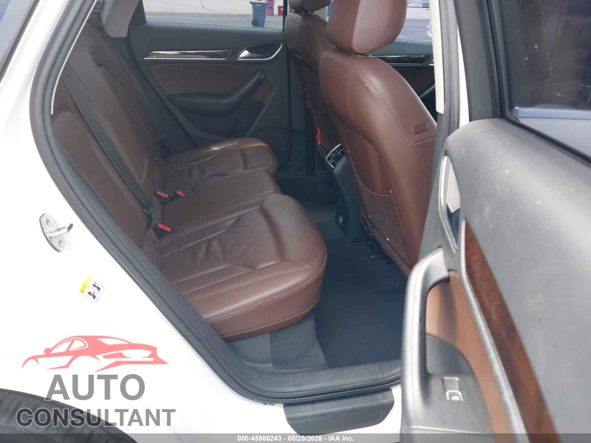 AUDI Q3 2016 - WA1BFCFS2GR009770