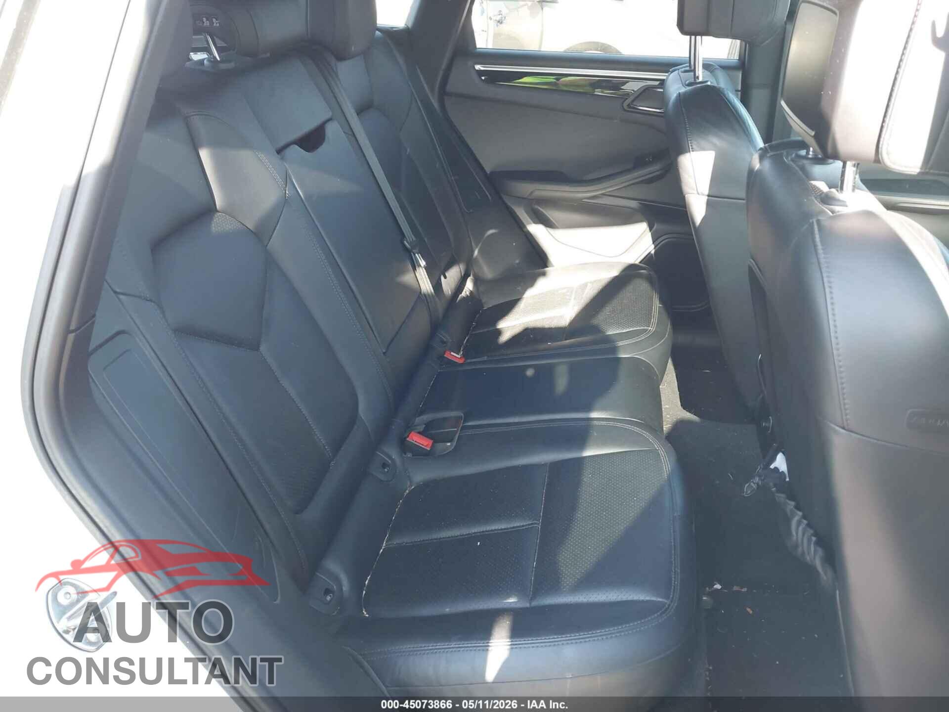 PORSCHE MACAN 2016 - WP1AB2A50GLB48256