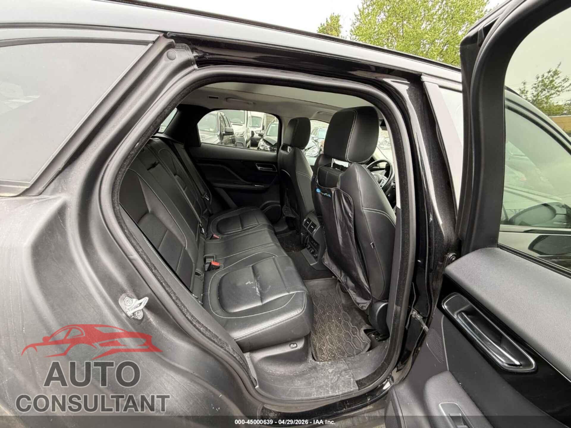 JAGUAR F-PACE 2017 - SADCL2BN2HA088407