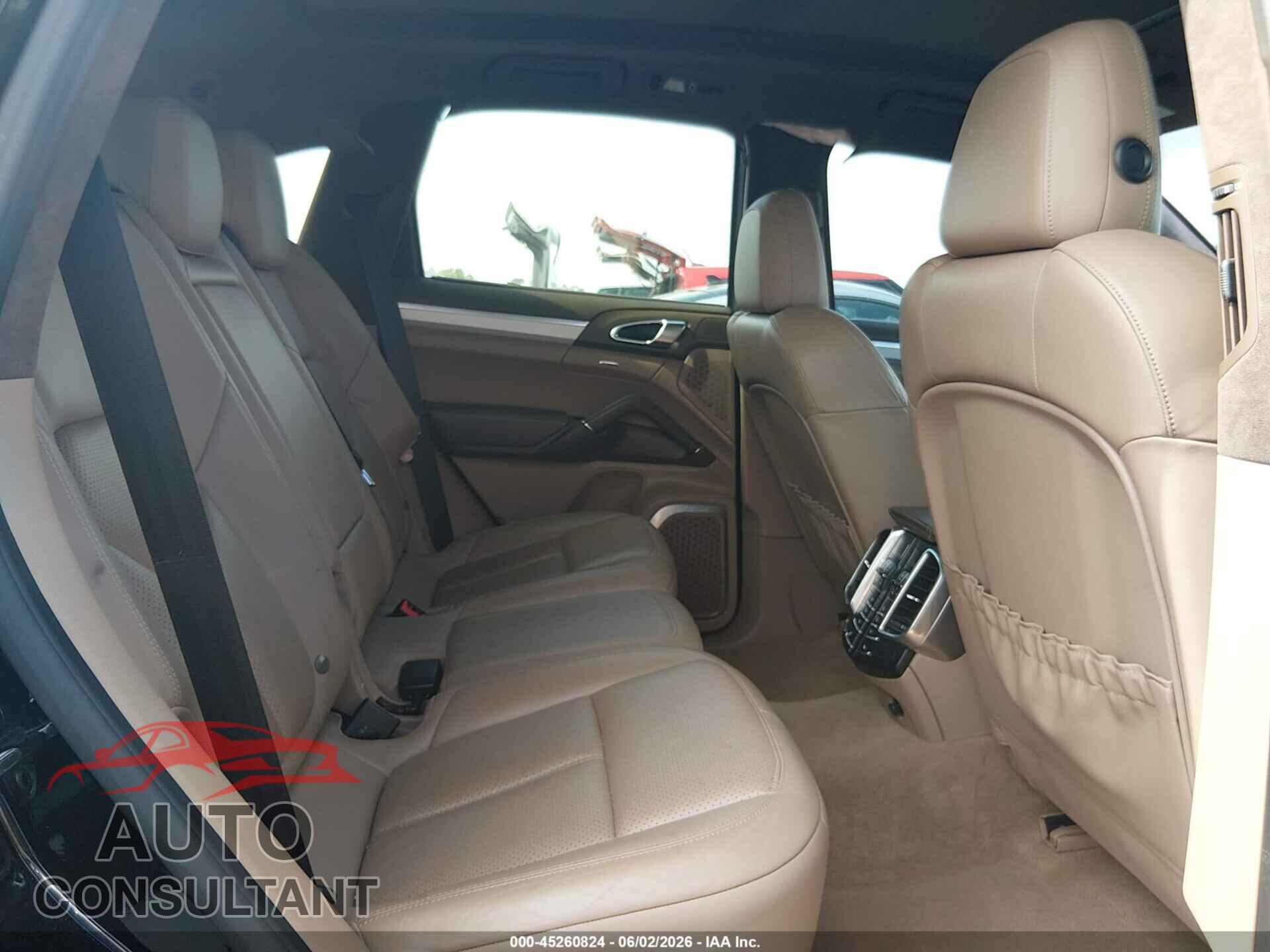 PORSCHE CAYENNE 2013 - WP1AC2A20DLA93001
