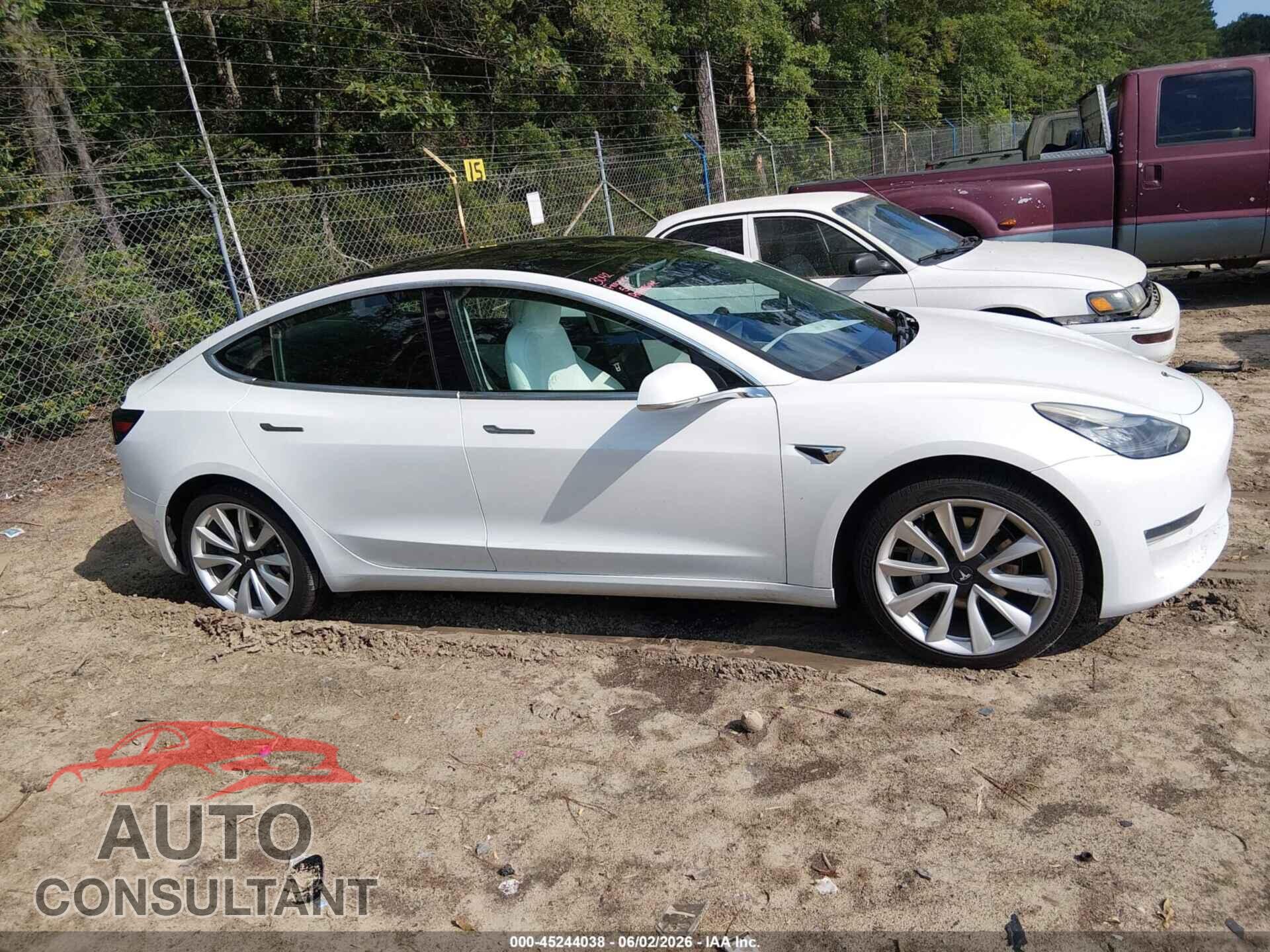 TESLA MODEL 3 2019 - 5YJ3E1EB4KF469949