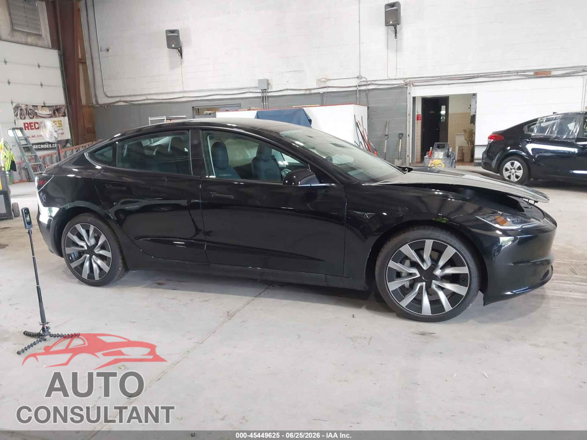 TESLA MODEL 3 2026 - 5YJ3E1EA4TF175976