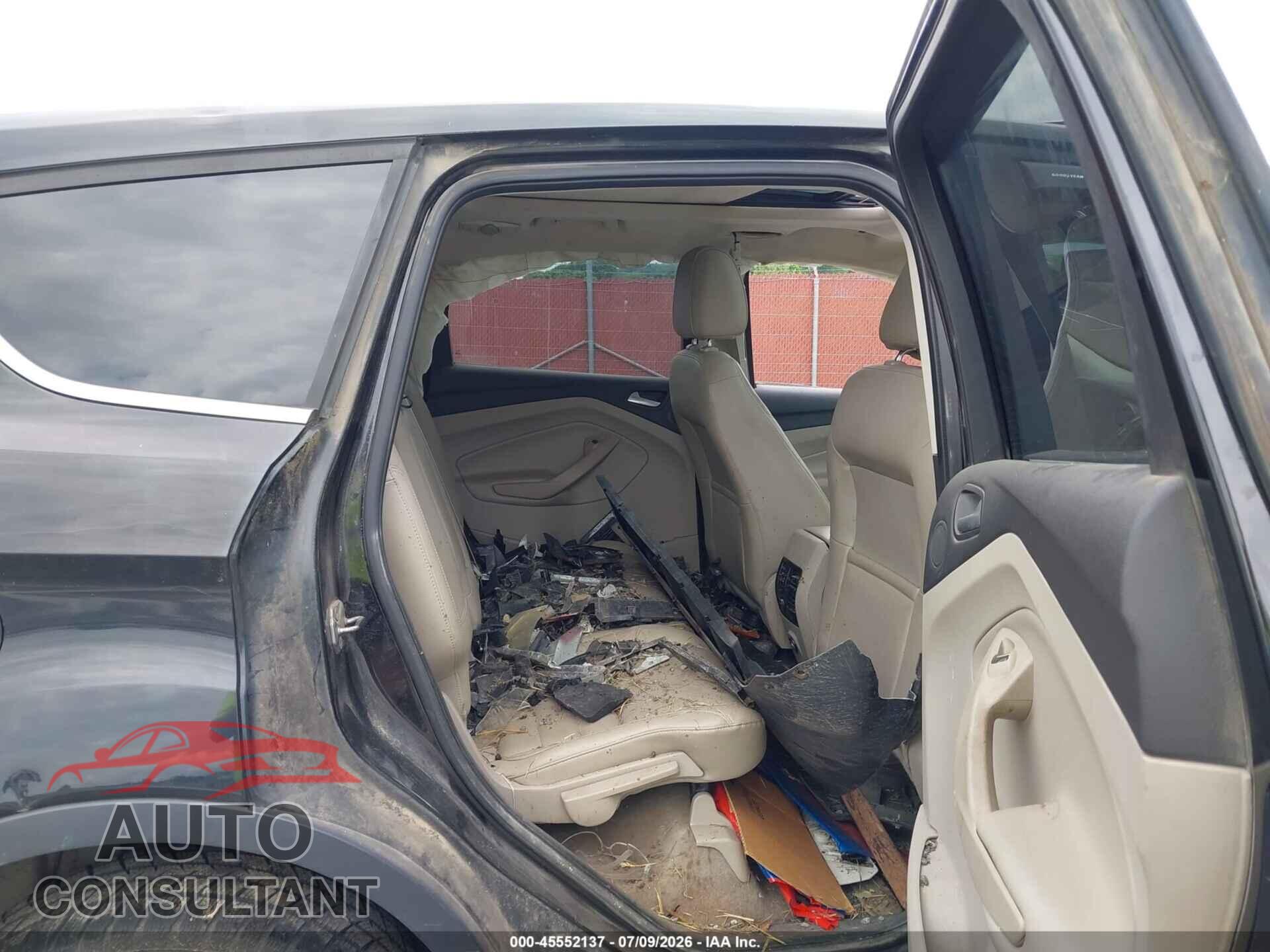 FORD ESCAPE 2013 - 1FMCU9H93DUD86772
