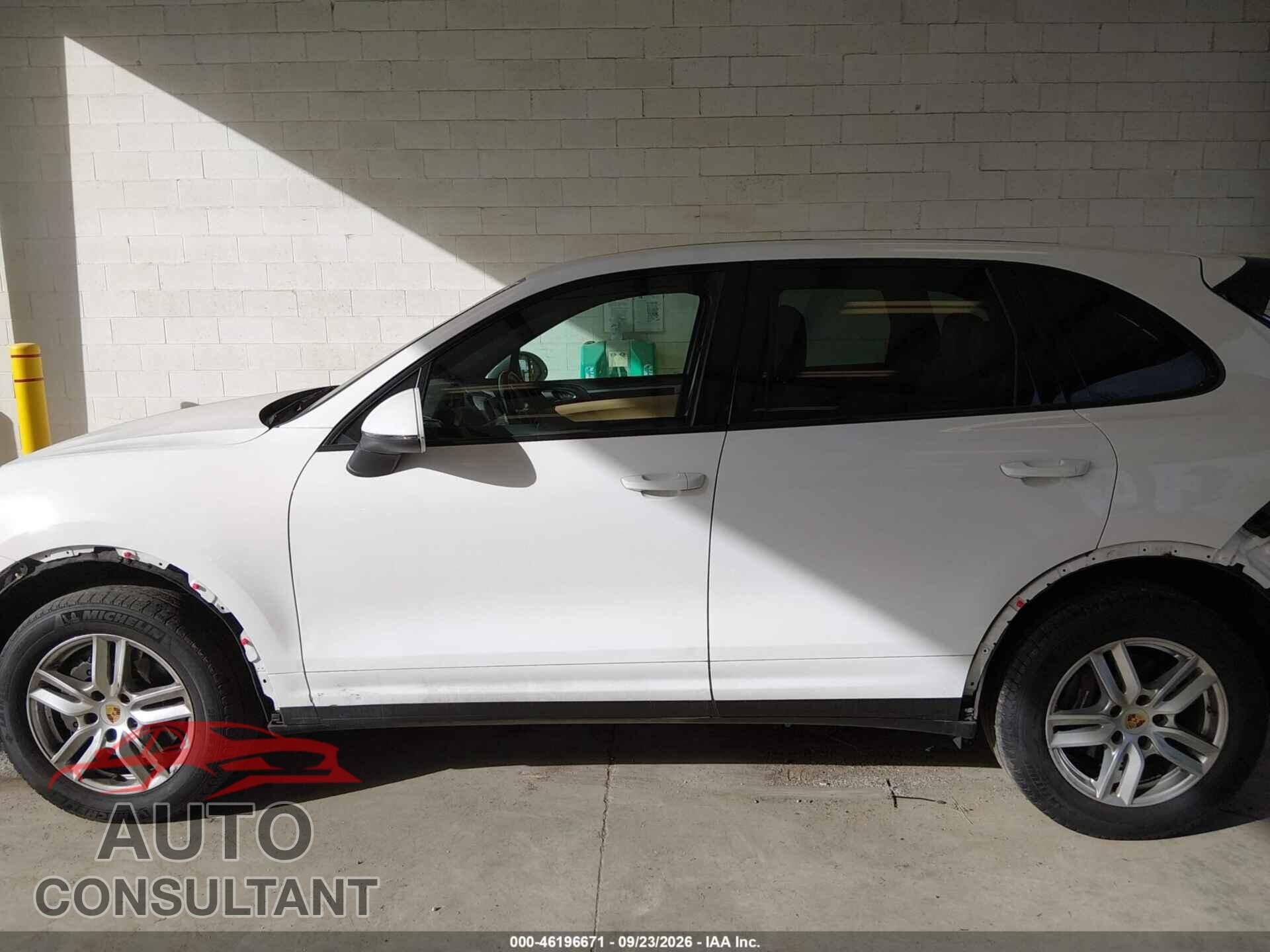 PORSCHE CAYENNE 2016 - WP1AA2A29GLA06299