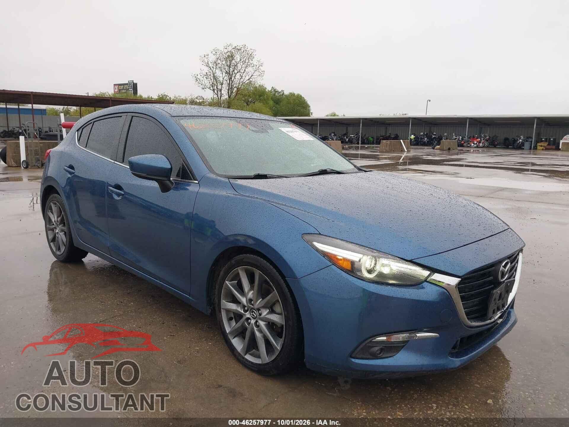 MAZDA MAZDA3 2018 - 3MZBN1M34JM257582