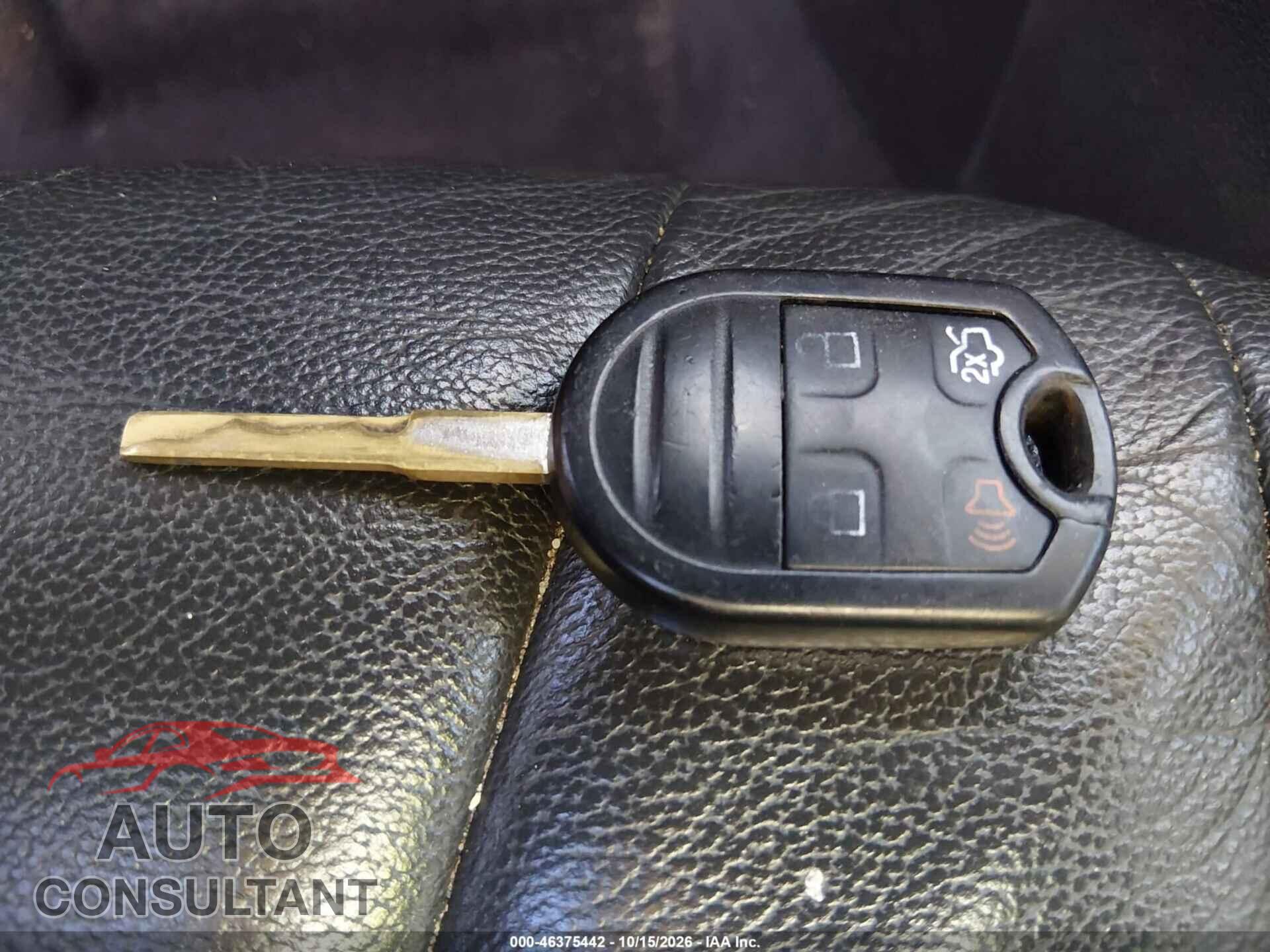 FORD FOCUS 2016 - 1FADP3K23GL259870