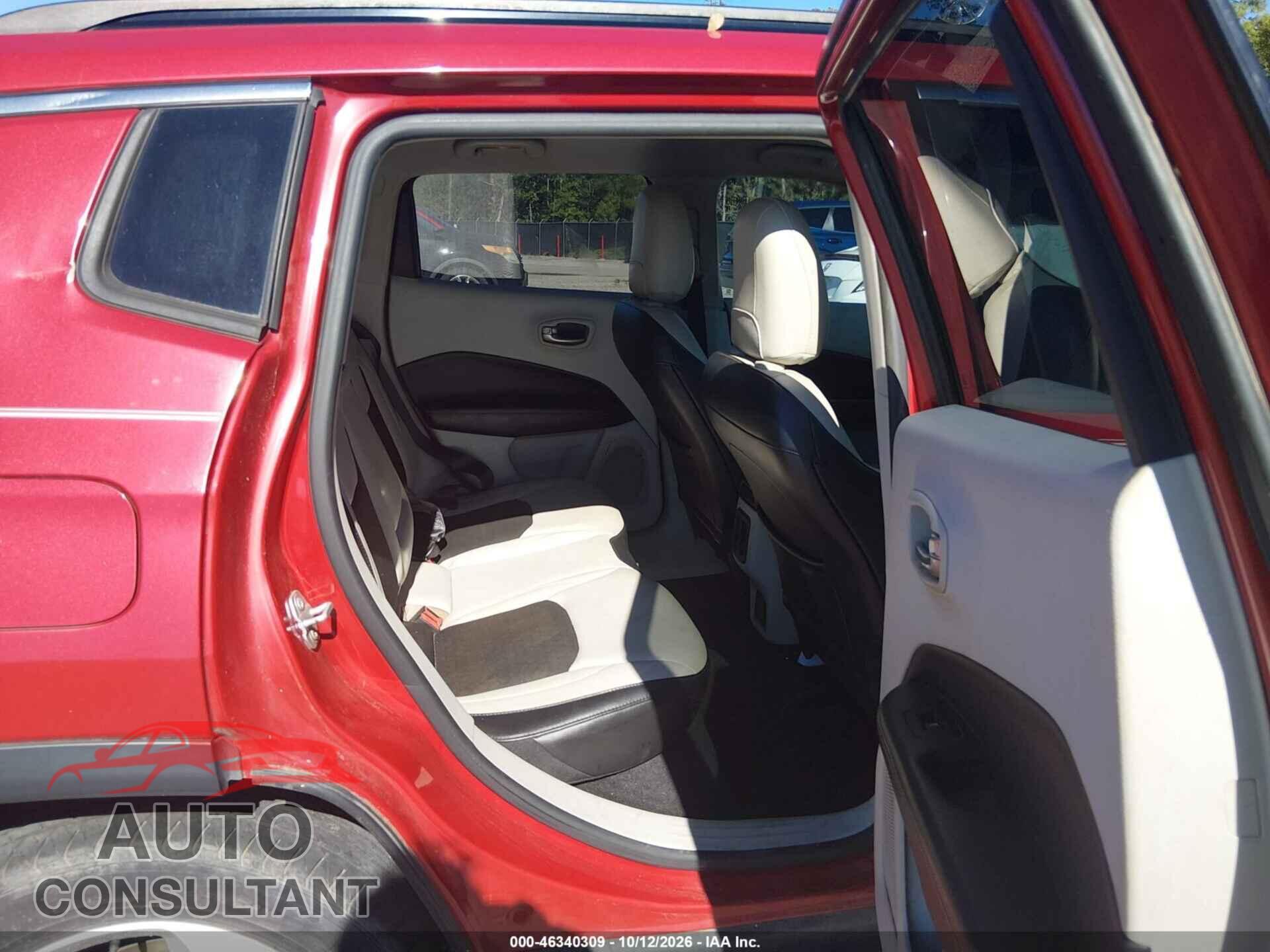 JEEP COMPASS 2018 - 3C4NJCBB1JT194755