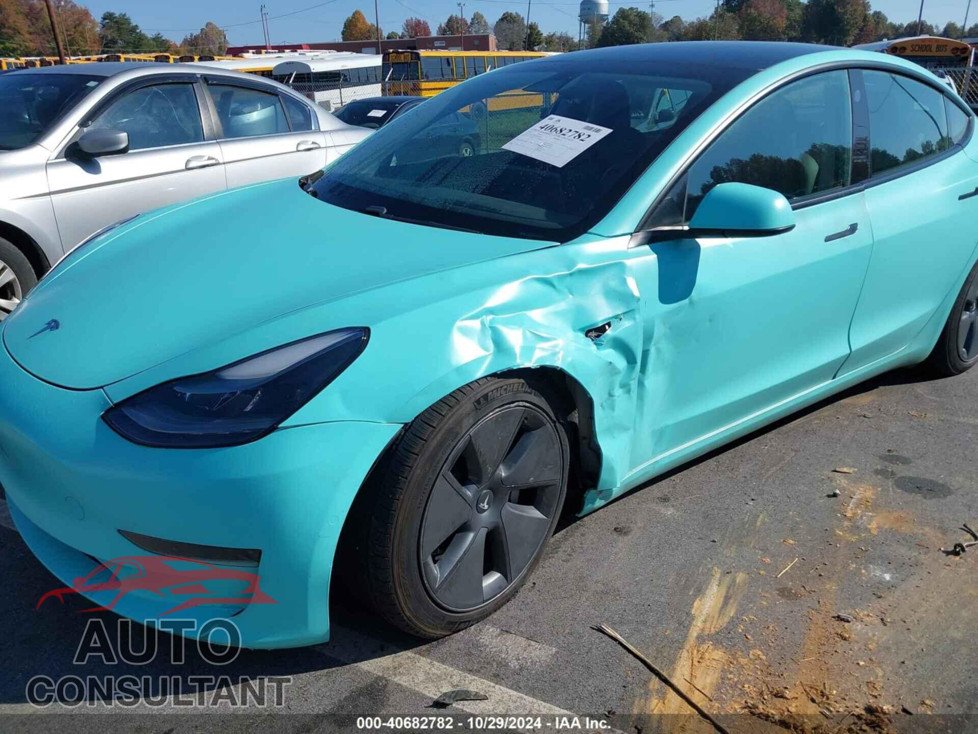 TESLA MODEL 3 2021 - 5YJ3E1EAXMF043046