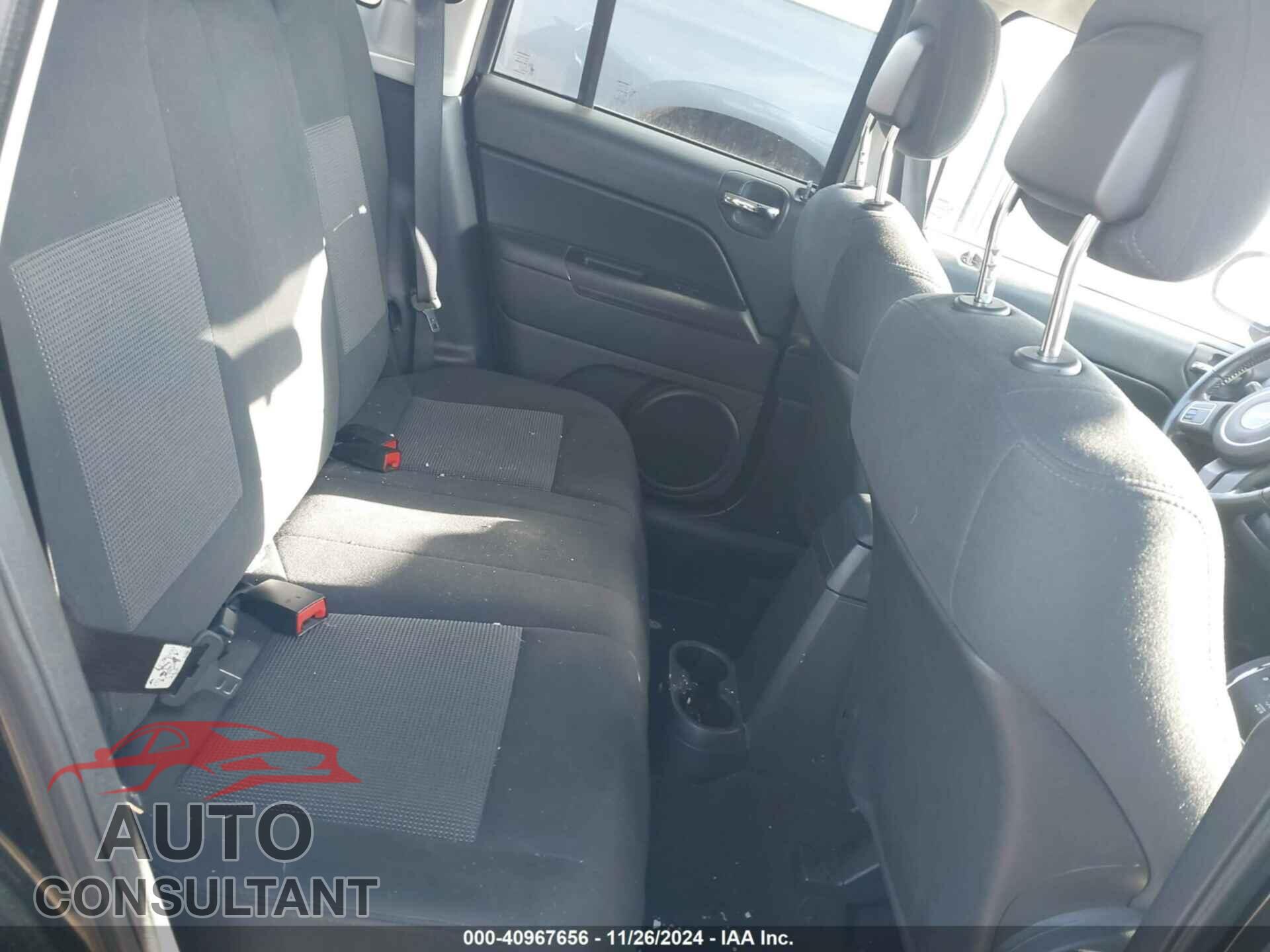 JEEP COMPASS 2011 - 1J4NF1FB3BD207300
