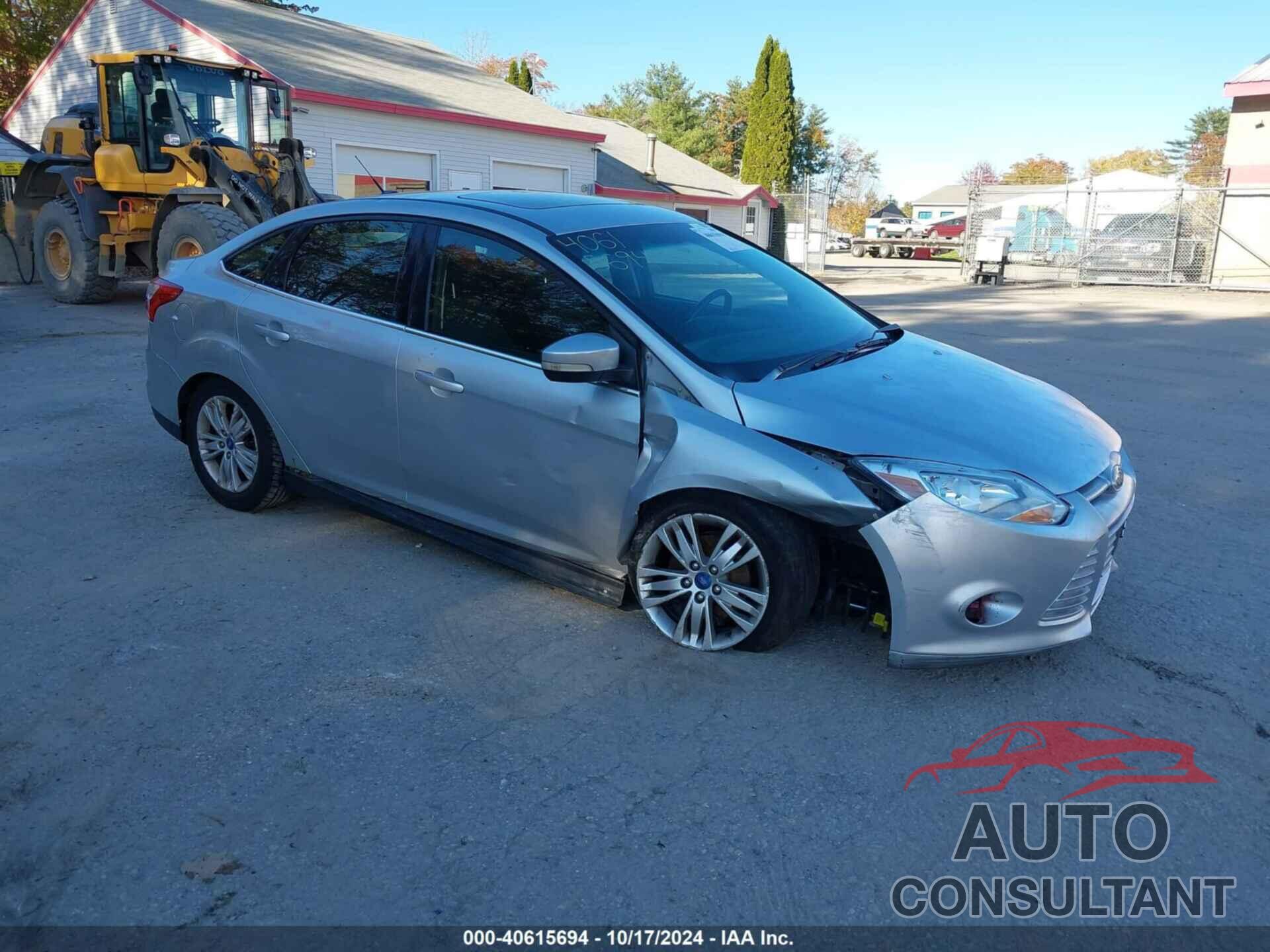 FORD FOCUS 2012 - 1FAHP3H22CL196117