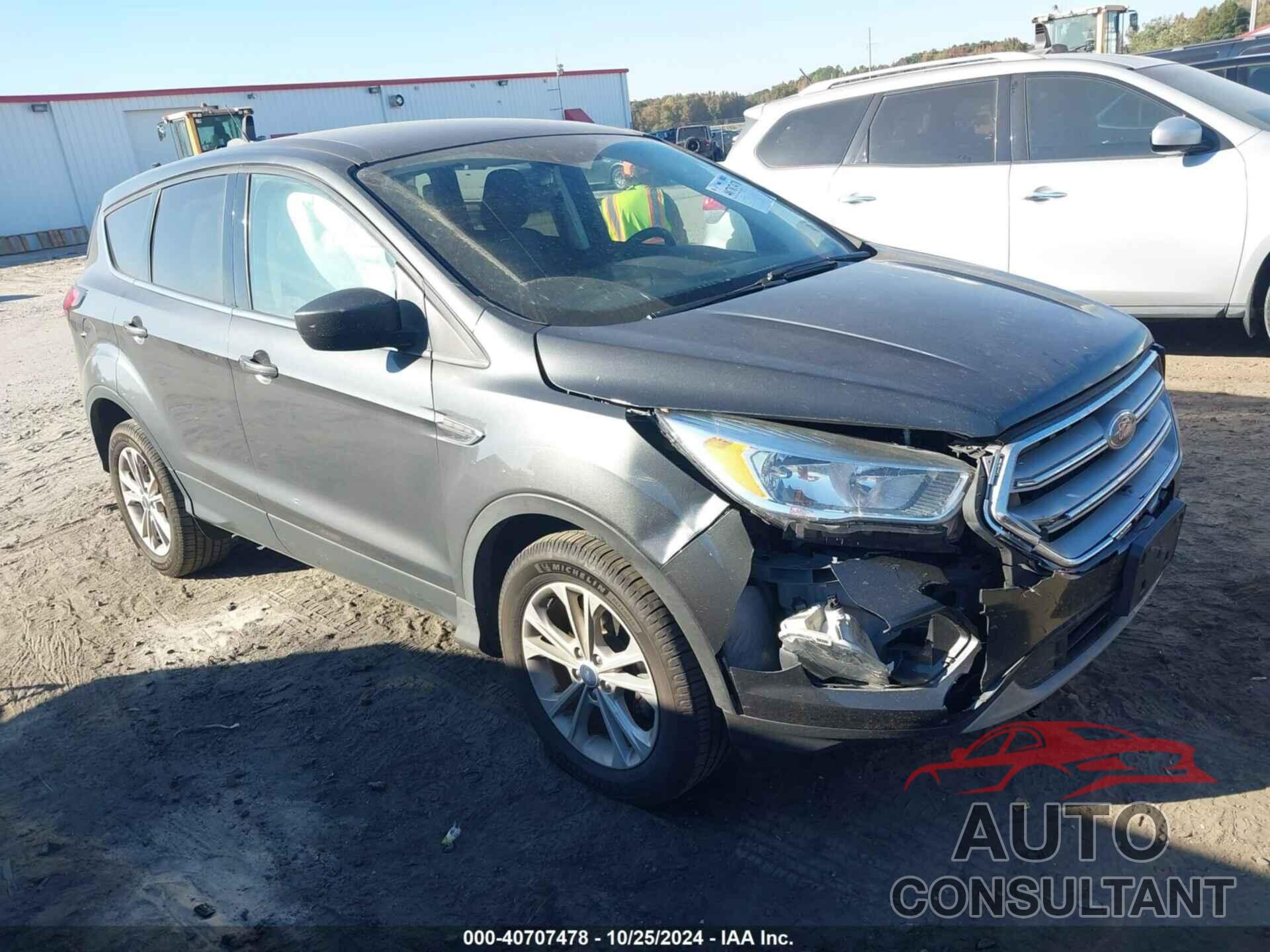 FORD ESCAPE 2019 - 1FMCU0GD8KUB49404