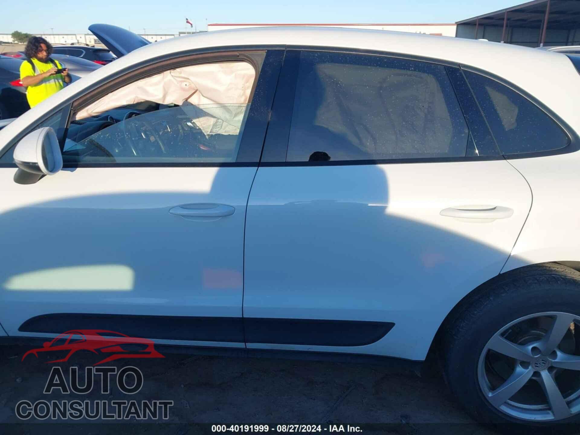 PORSCHE MACAN 2017 - WP1AA2A57HLB05053